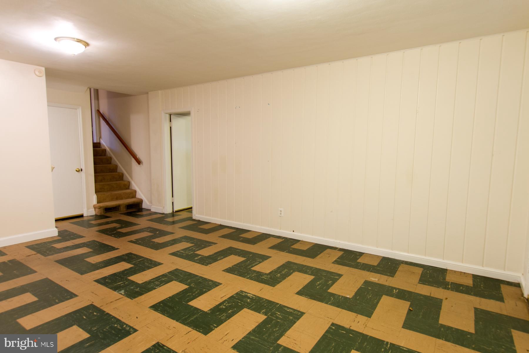 BELLEVUE FOREST - Residential Lease