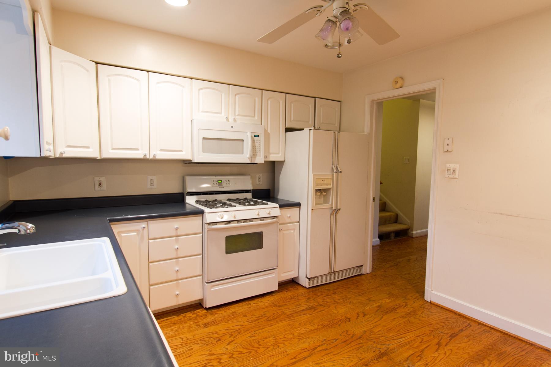 BELLEVUE FOREST - Residential Lease