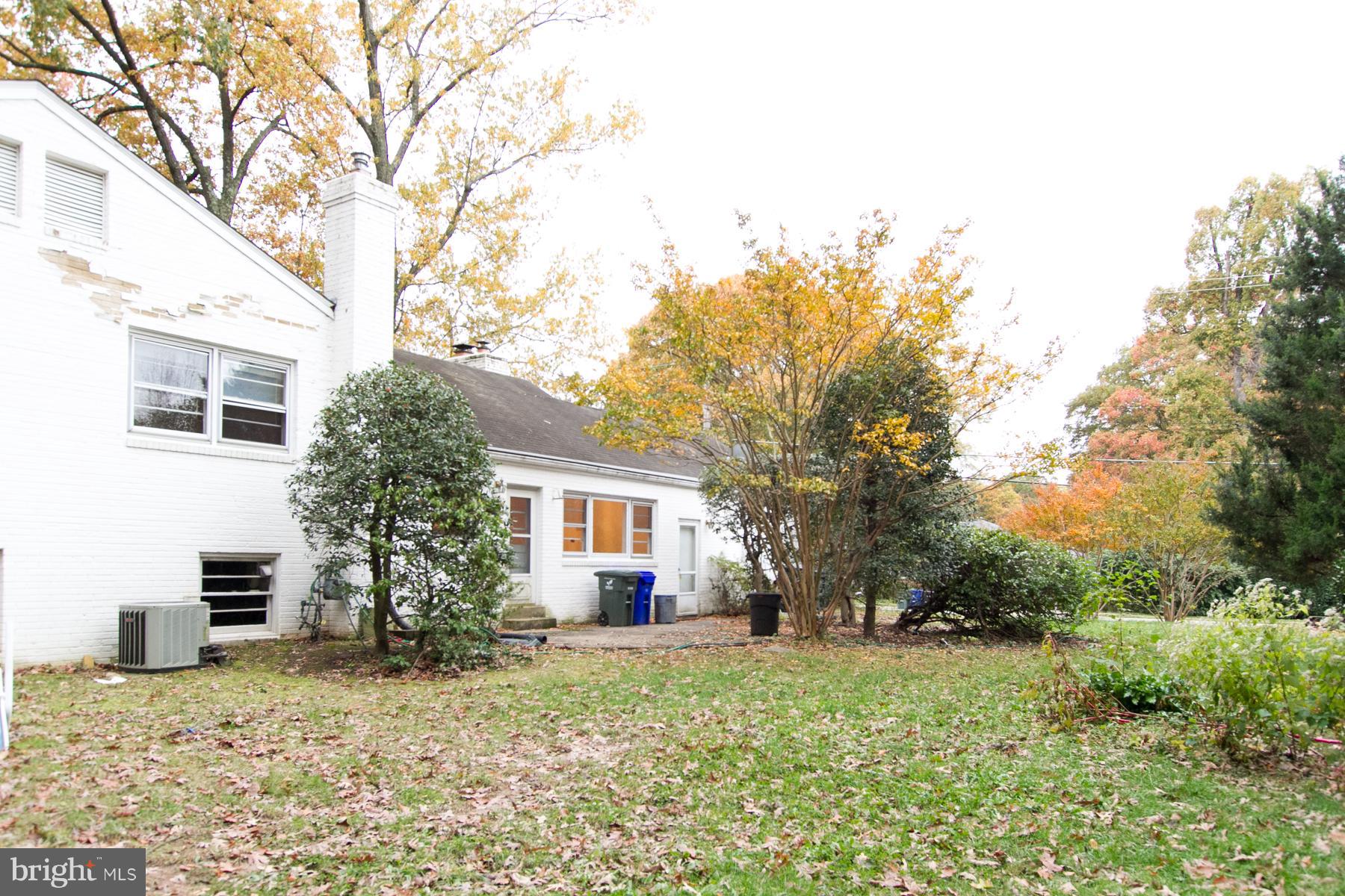 BELLEVUE FOREST - Residential Lease