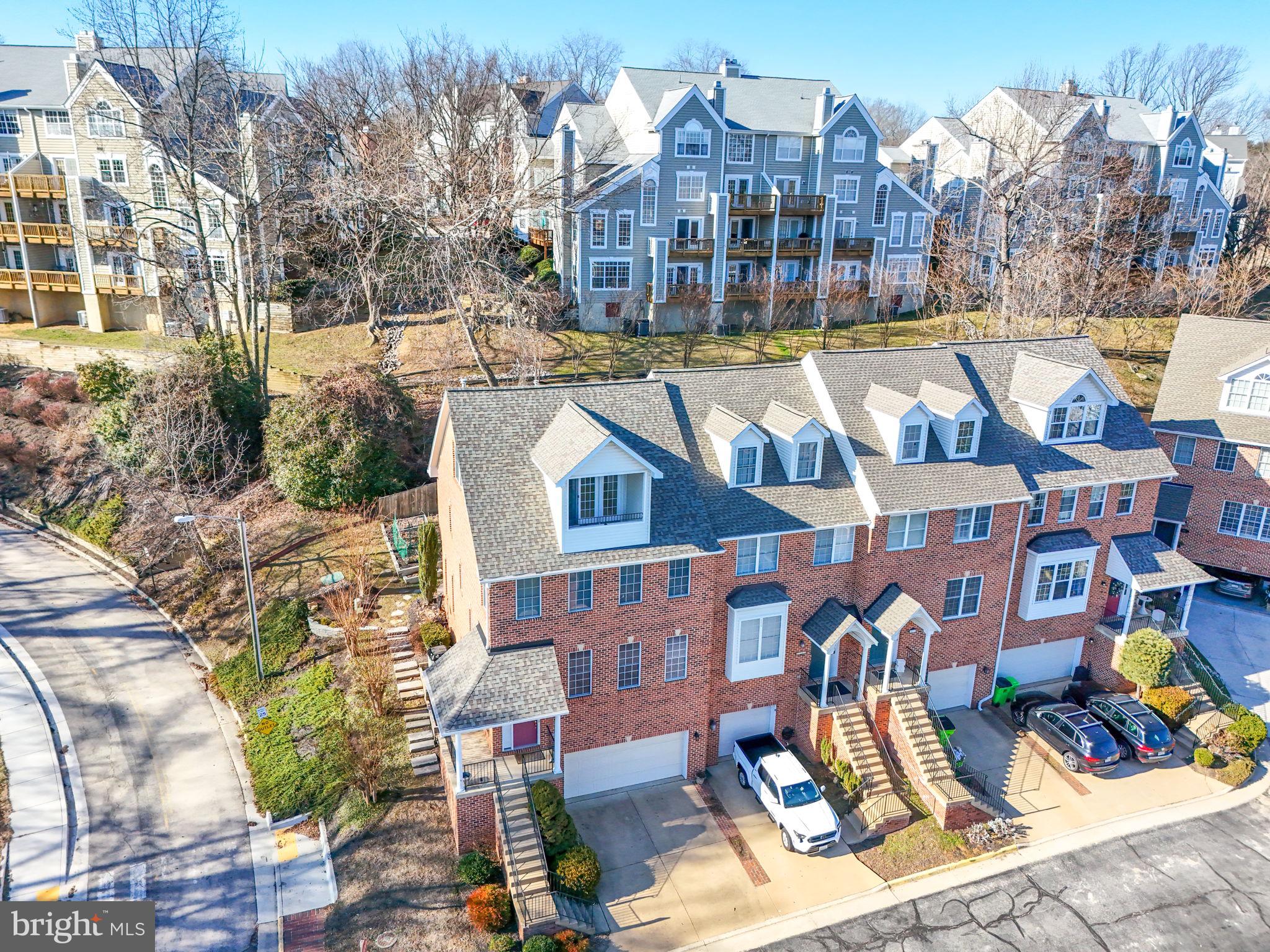 390 MYRTLE PLACE