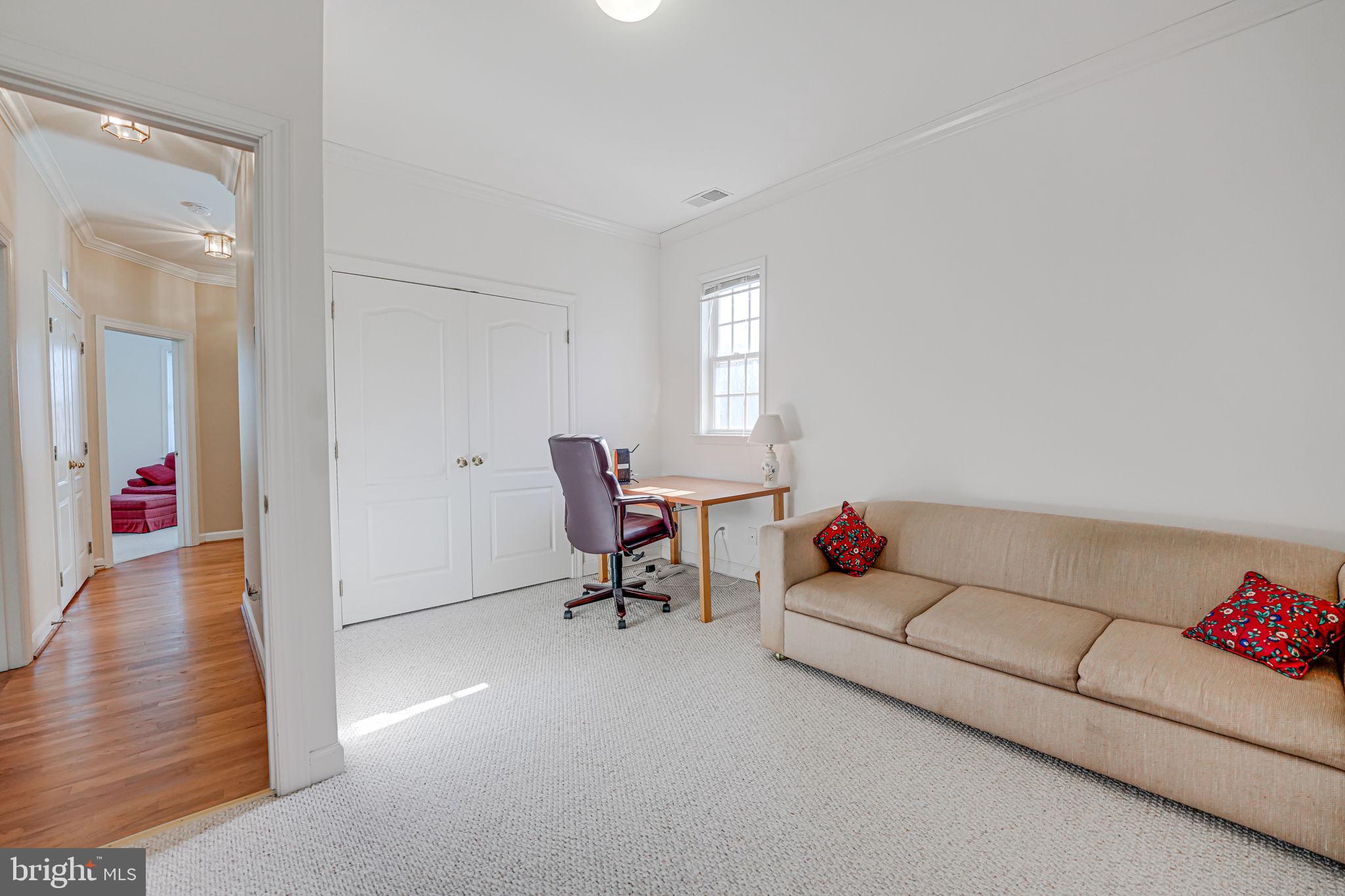 MOUNT VISION - Residential