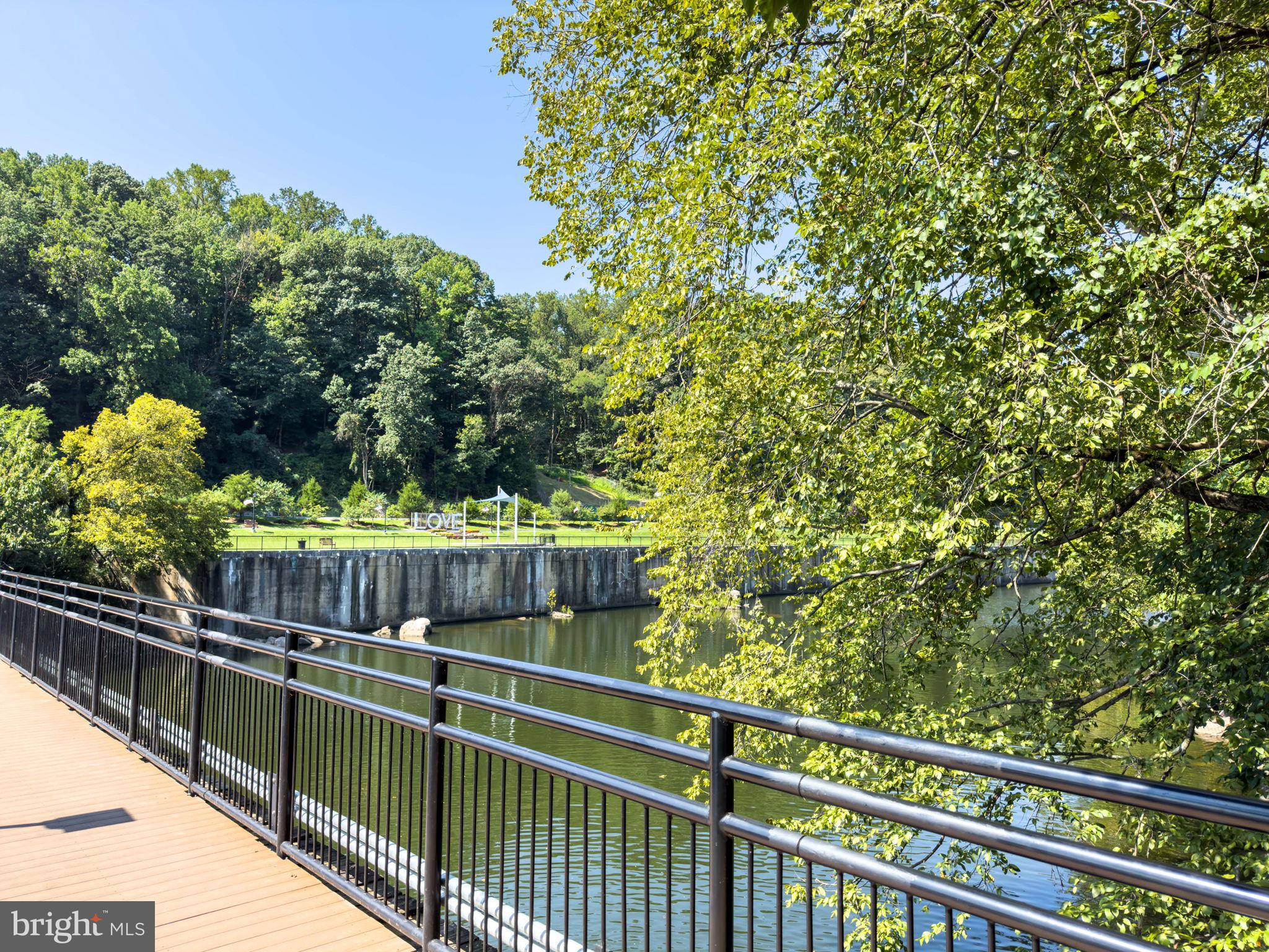 MOUNT VISION - Residential