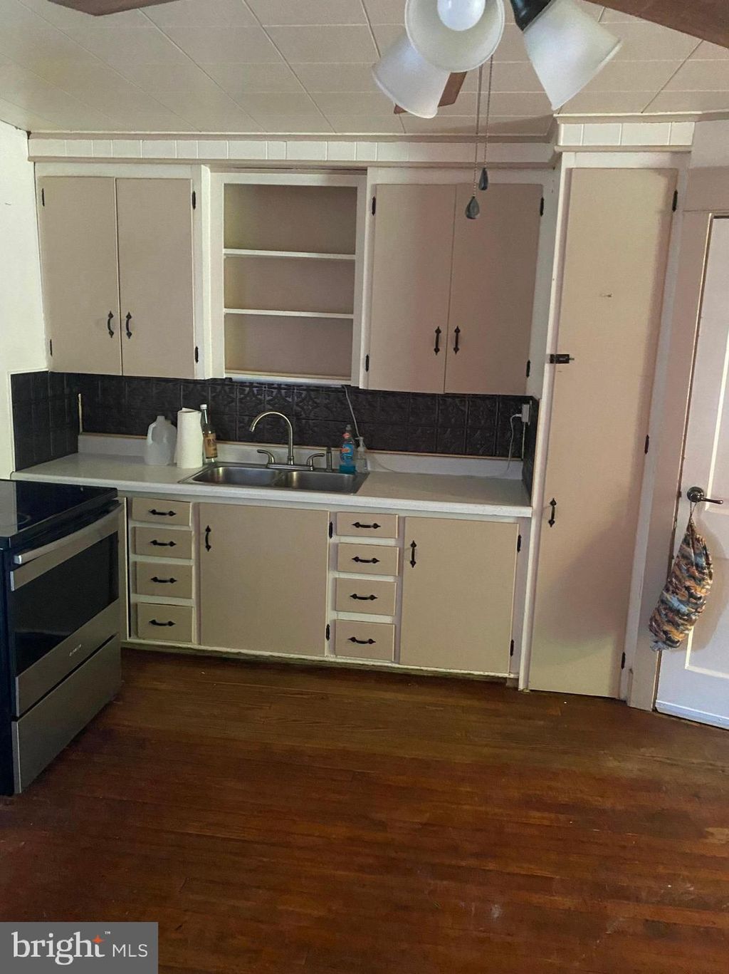 Photo of 517 Locust Street, Denver, PA 17517 (MLS # PALA2051616)