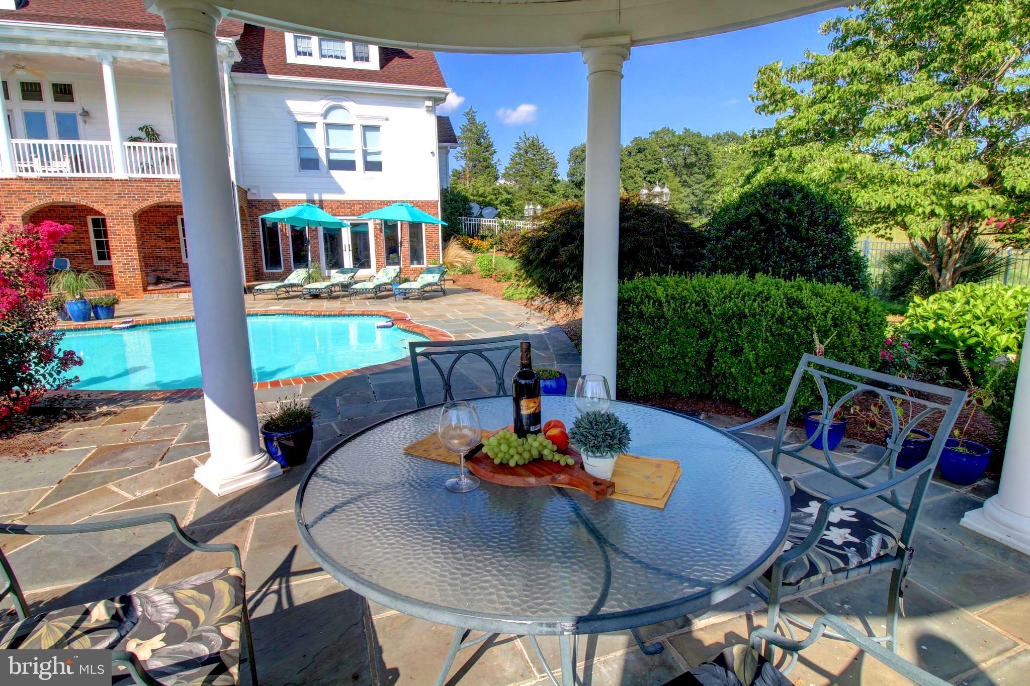 EAGLES NEST - Residential Lease