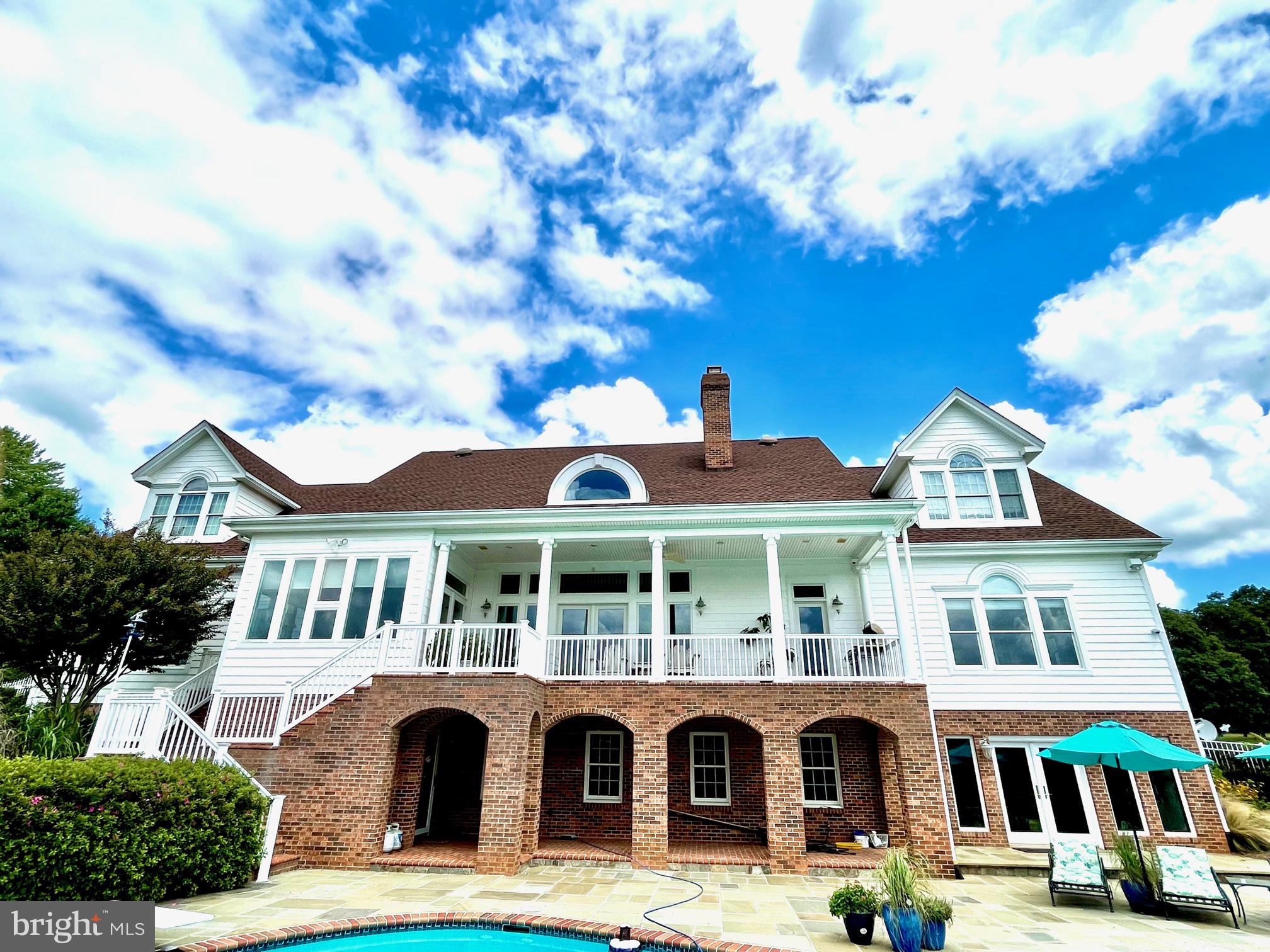 EAGLES NEST - Residential Lease