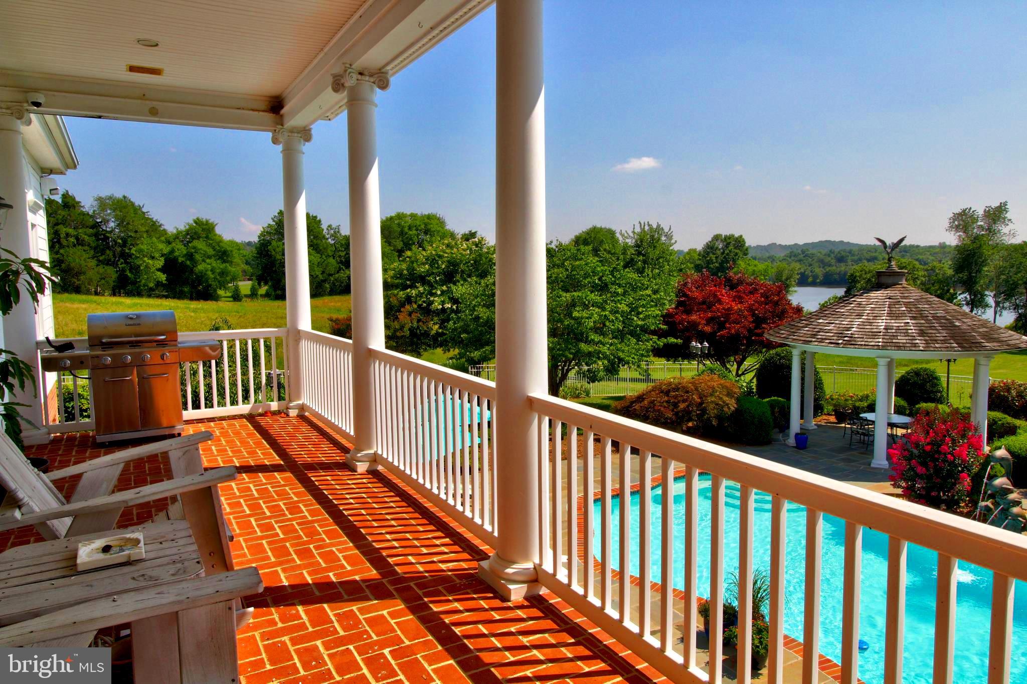 EAGLES NEST - Residential Lease