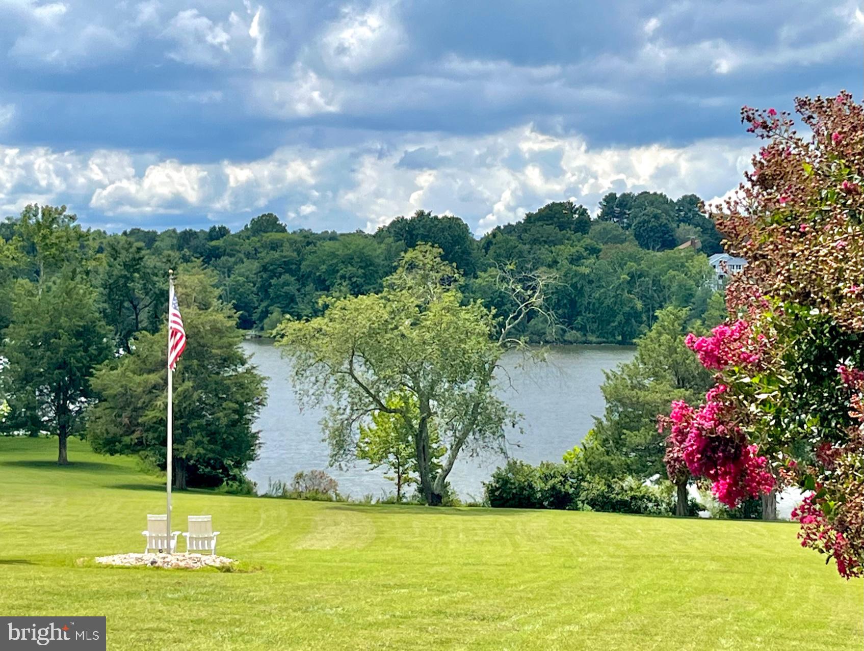 EAGLES NEST - Residential Lease