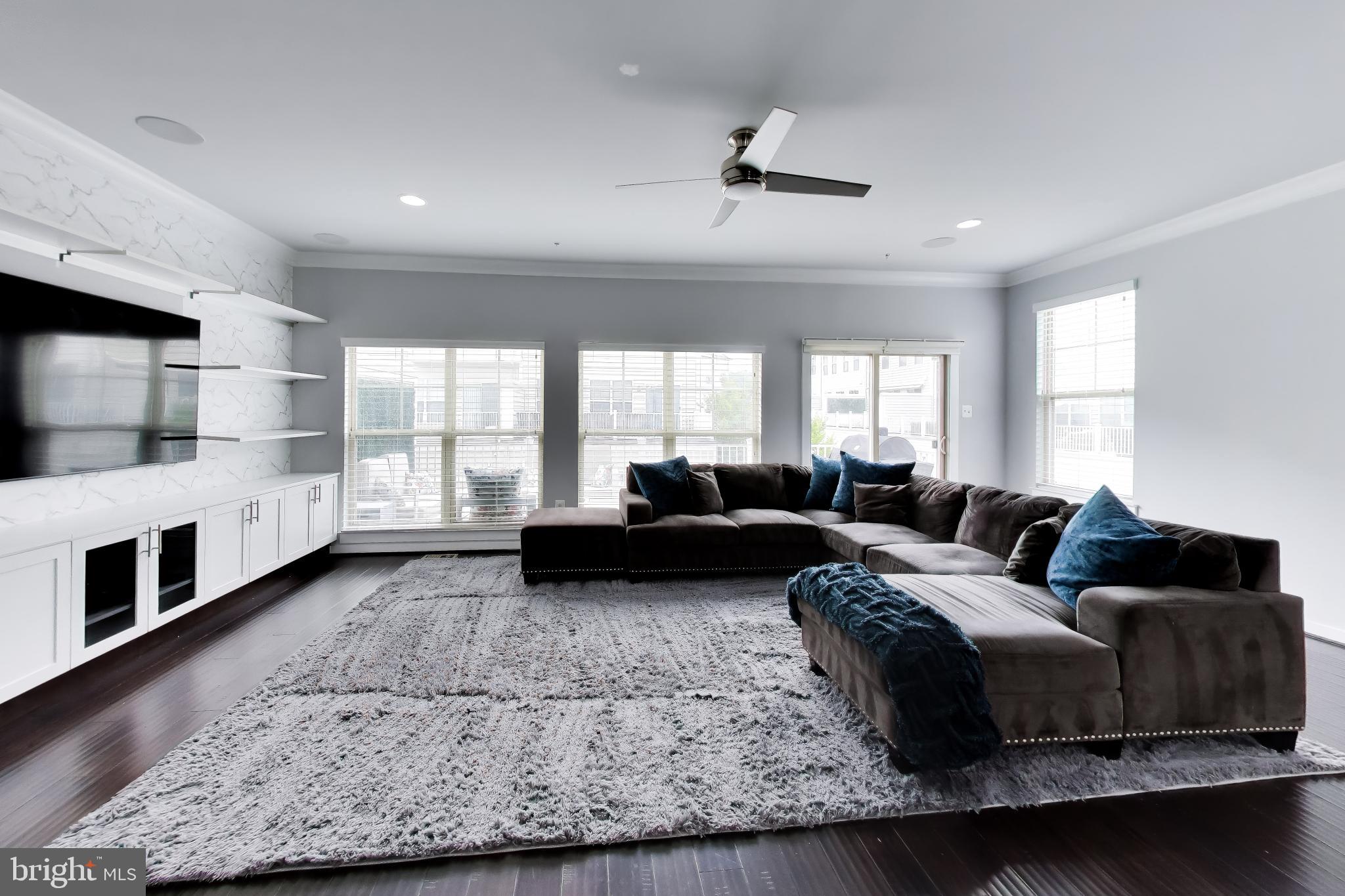 5501 MANOR PARK DRIVE