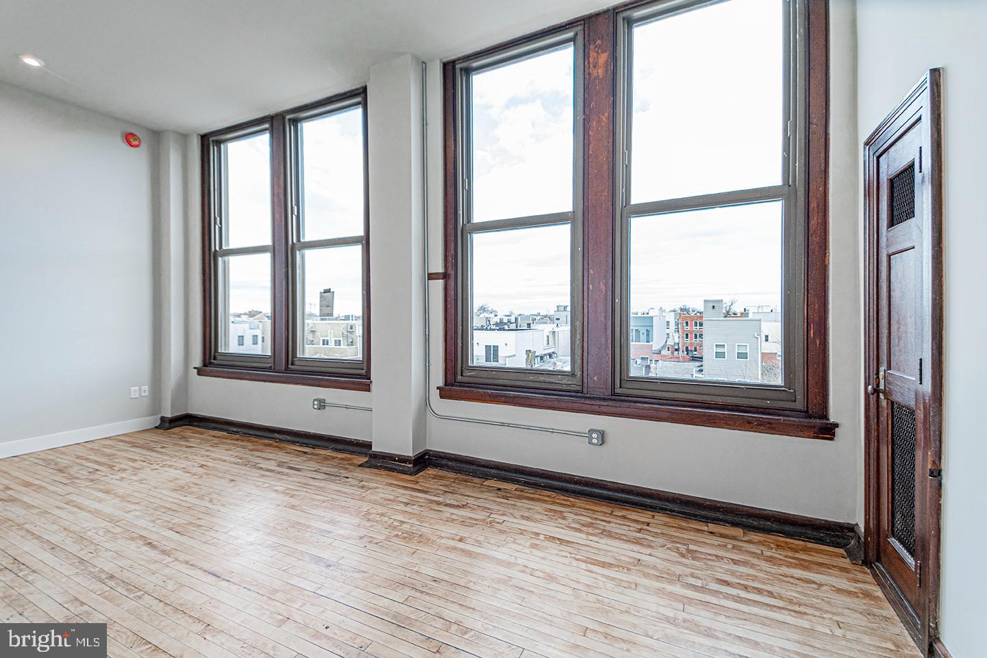 1300 S 19TH STREET UNIT 100