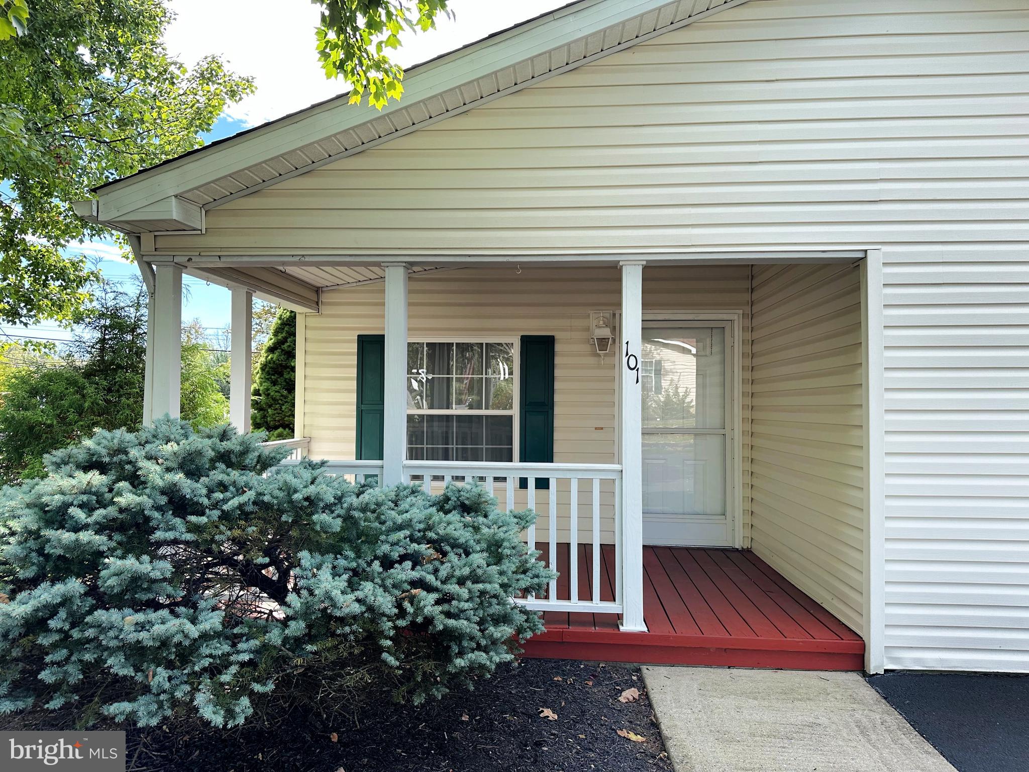 WILLOW RUN - Residential