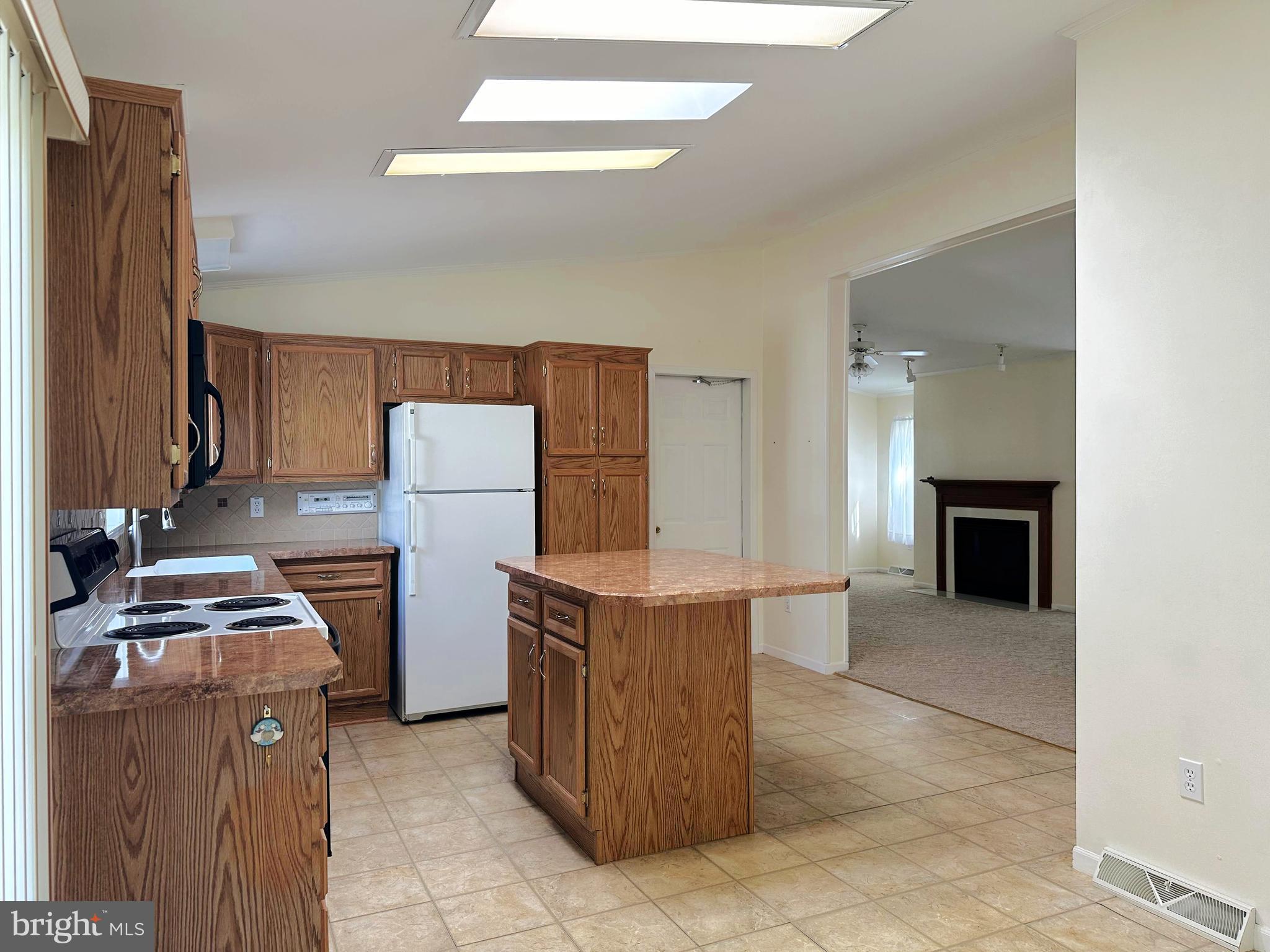 WILLOW RUN - Residential