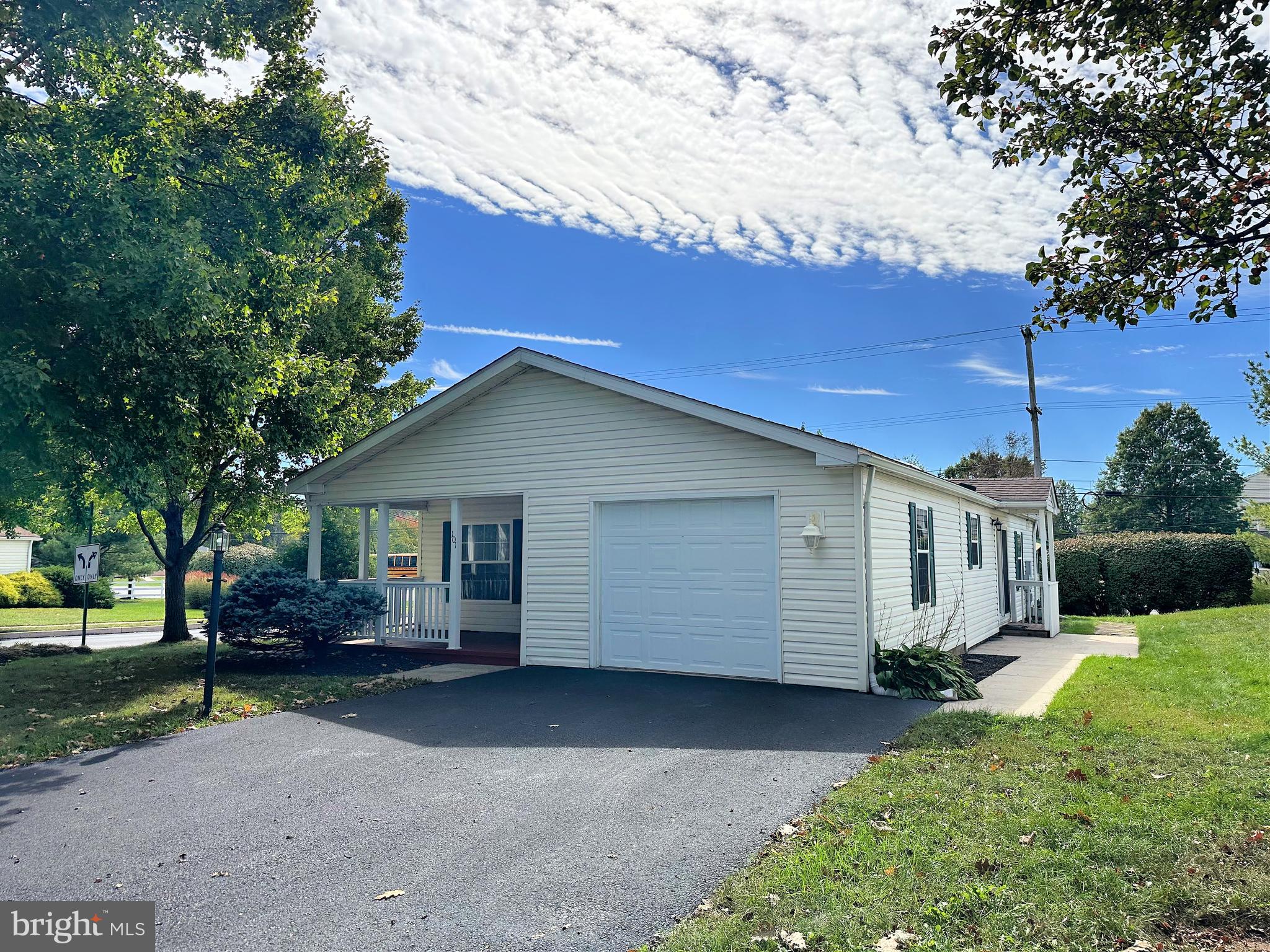 WILLOW RUN - Residential