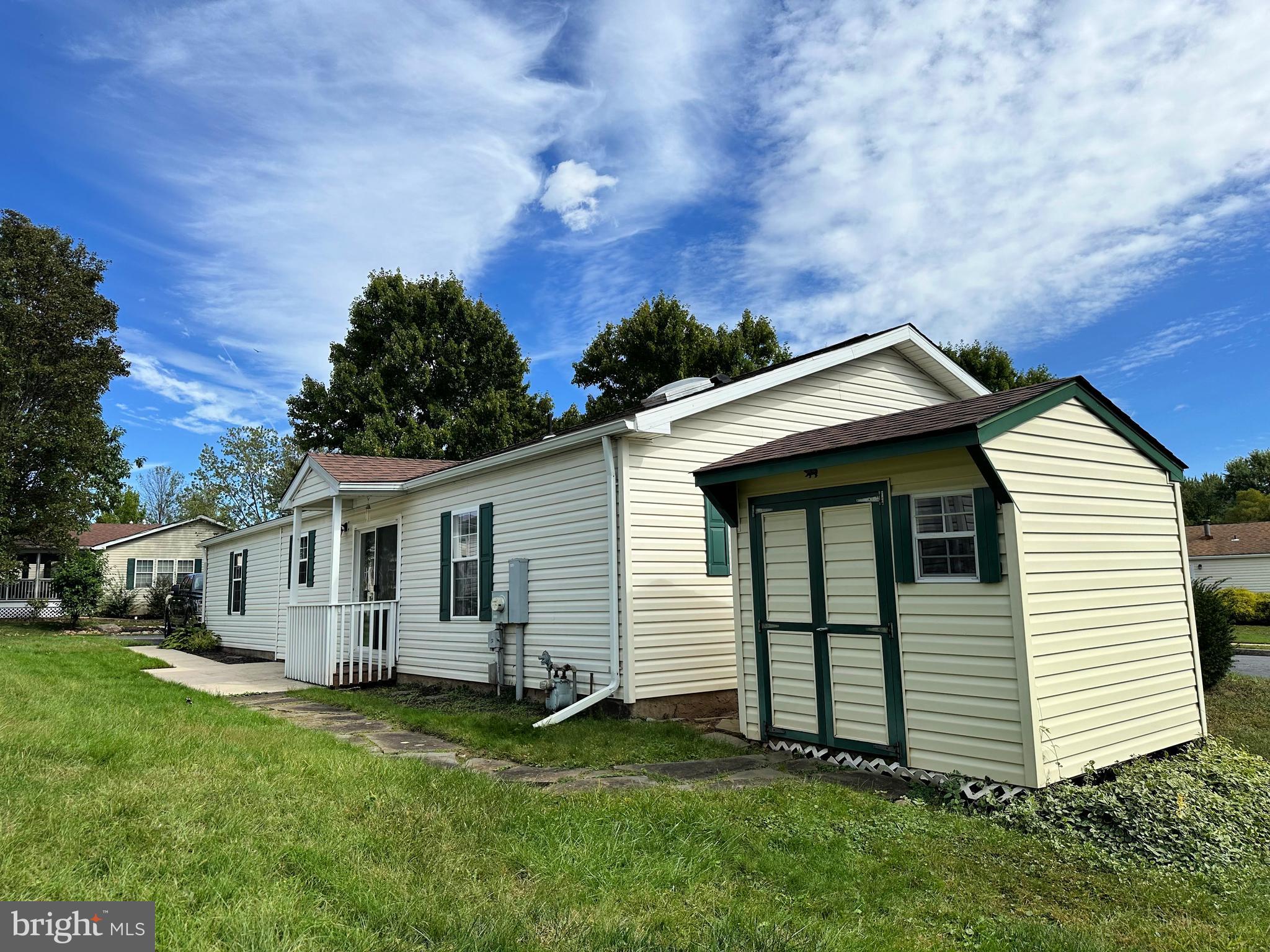 WILLOW RUN - Residential