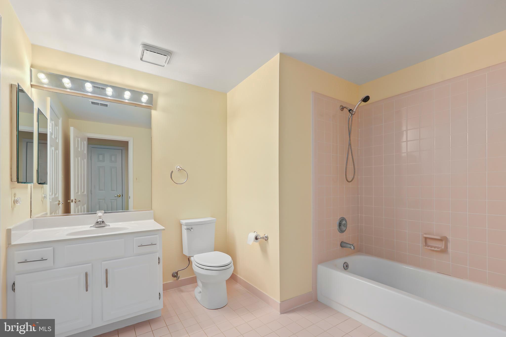 FOX CREEK - Residential