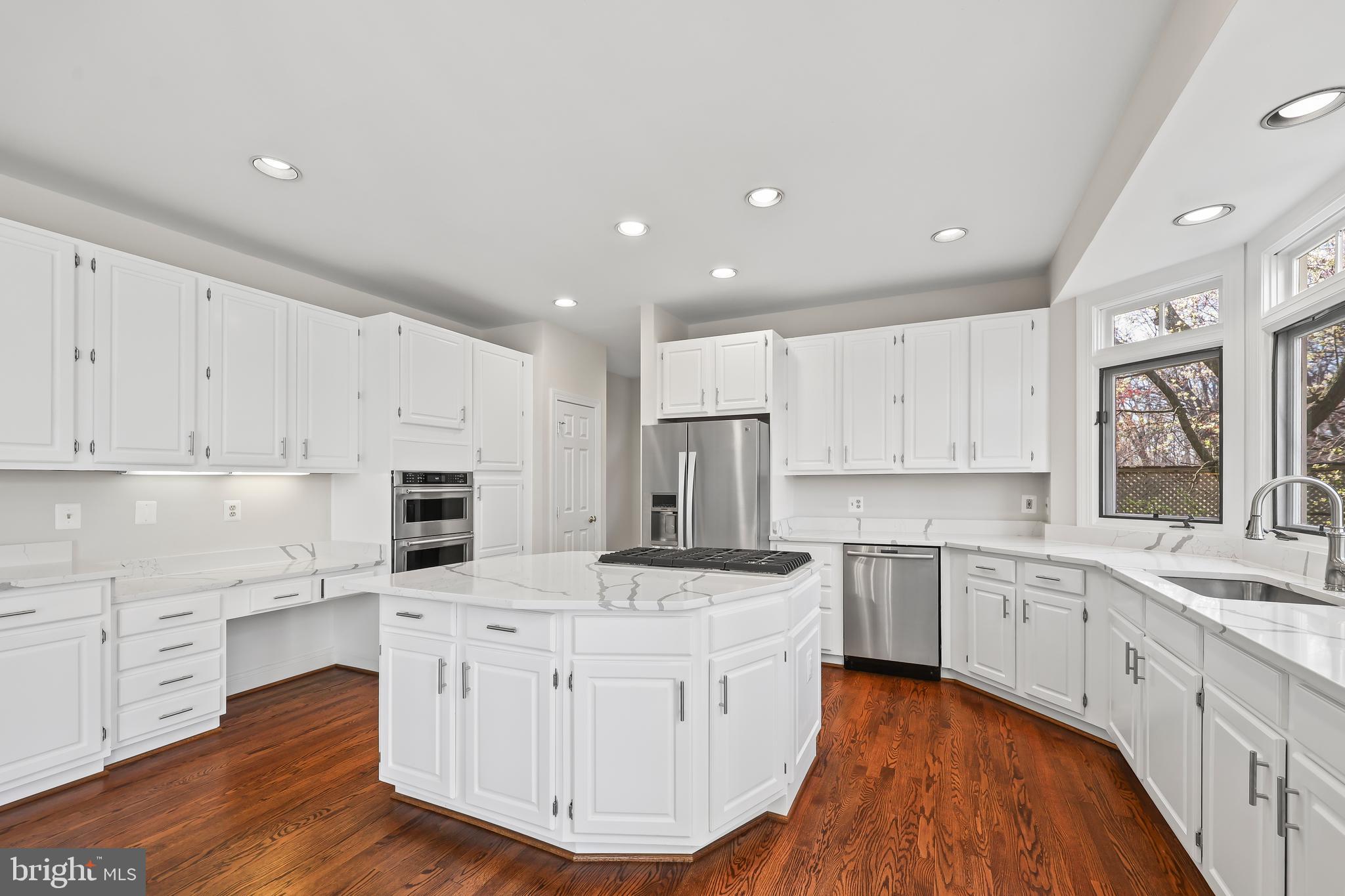 FOX CREEK - Residential