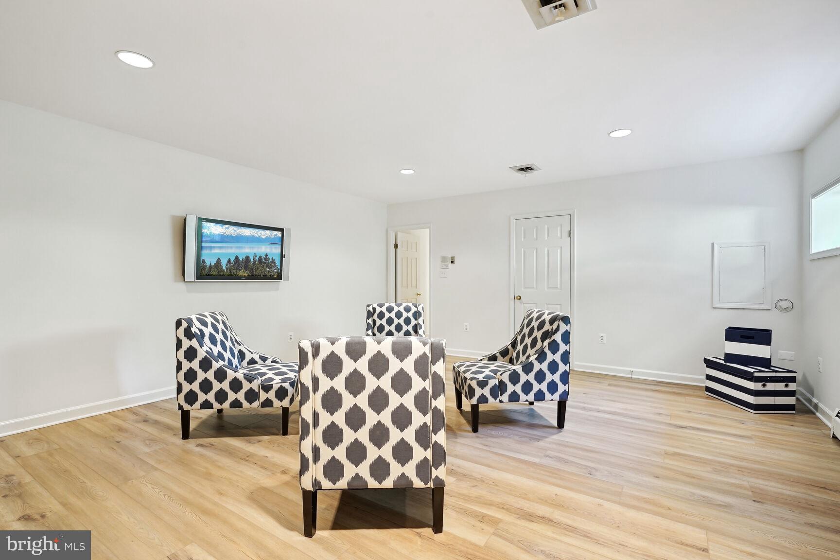 BRANDES ESTATES - Residential