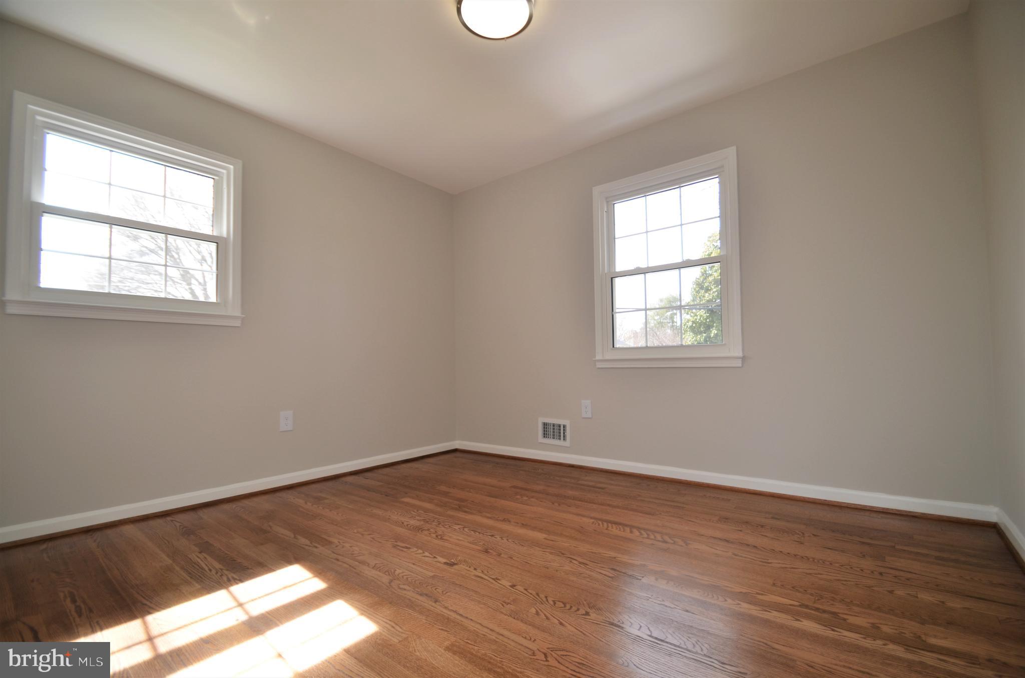 NORTH ROBLEE ACRES - Residential