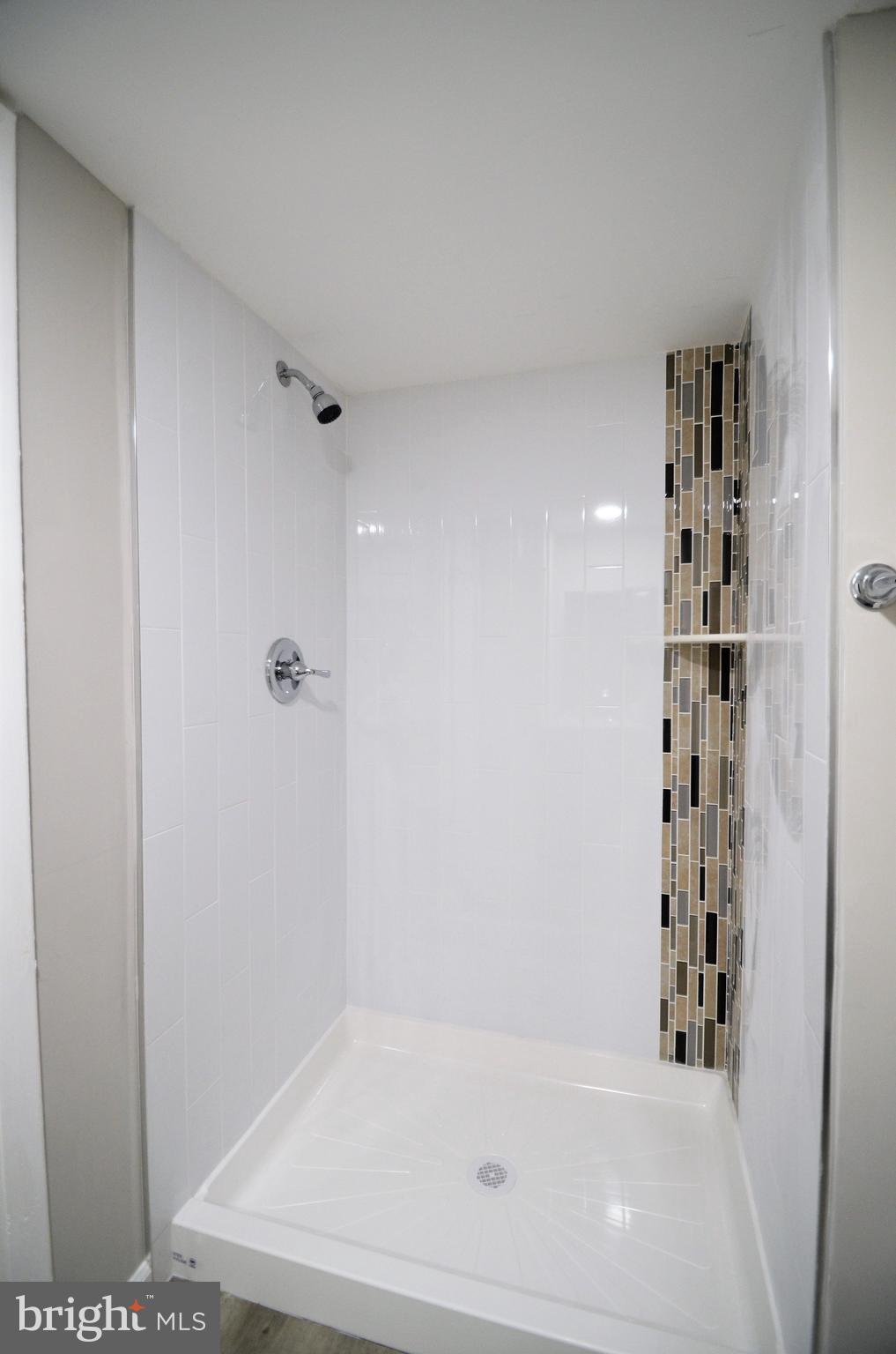 NORTH ROBLEE ACRES - Residential