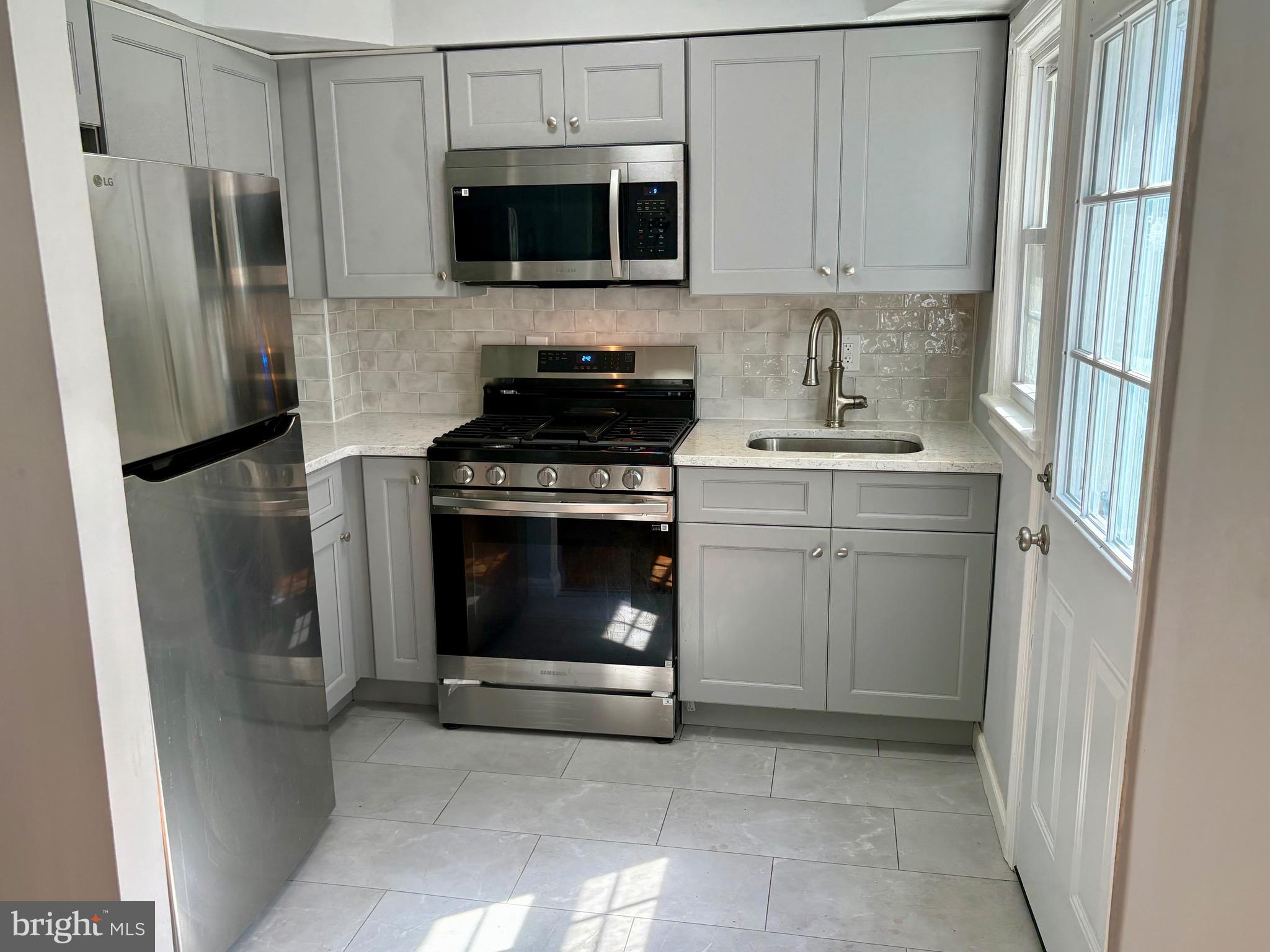 1742 E WEST HIGHWAY 1742