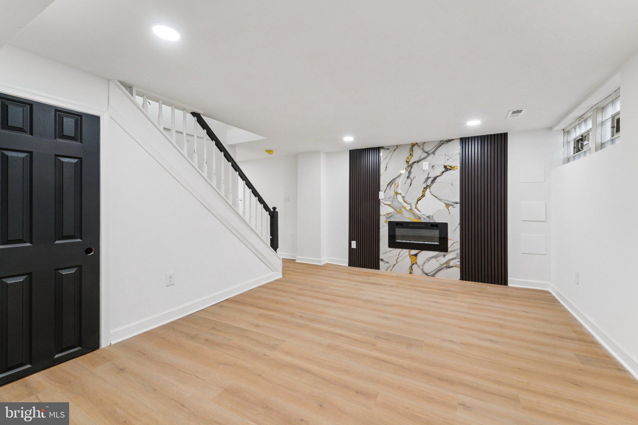 NORTHWOOD - Residential