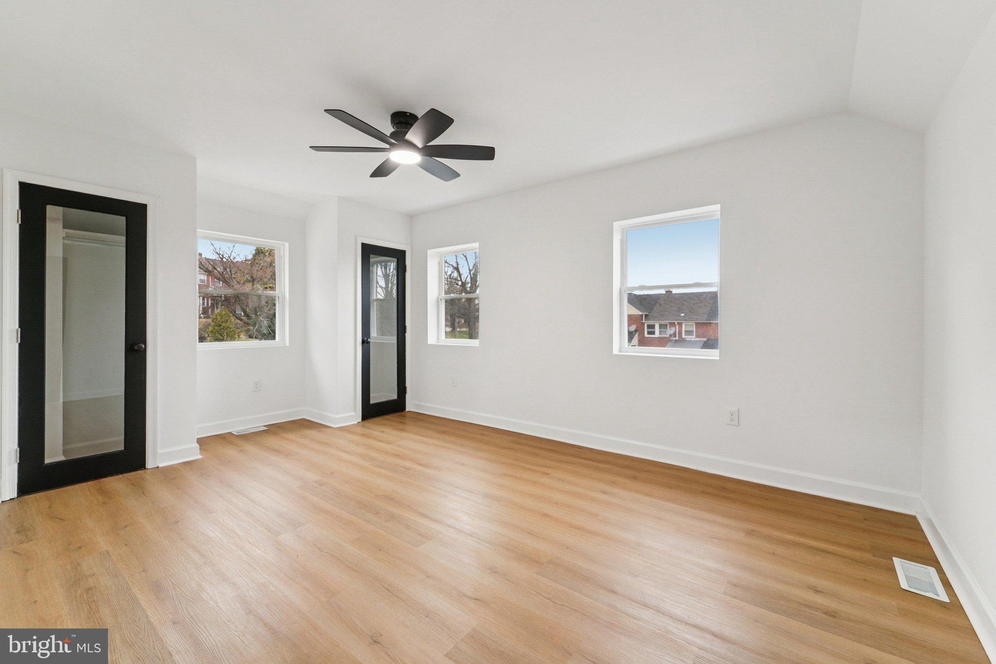 NORTHWOOD - Residential