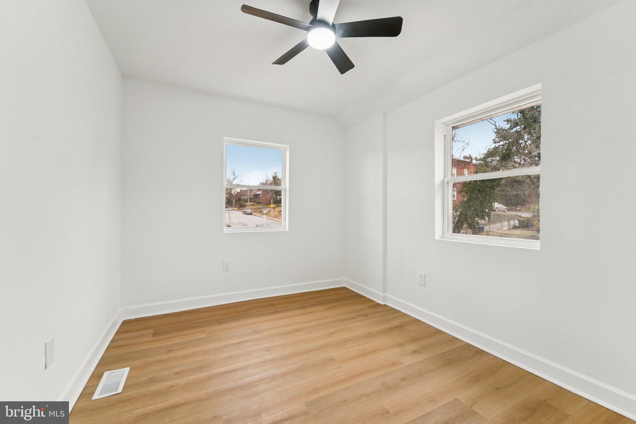 NORTHWOOD - Residential