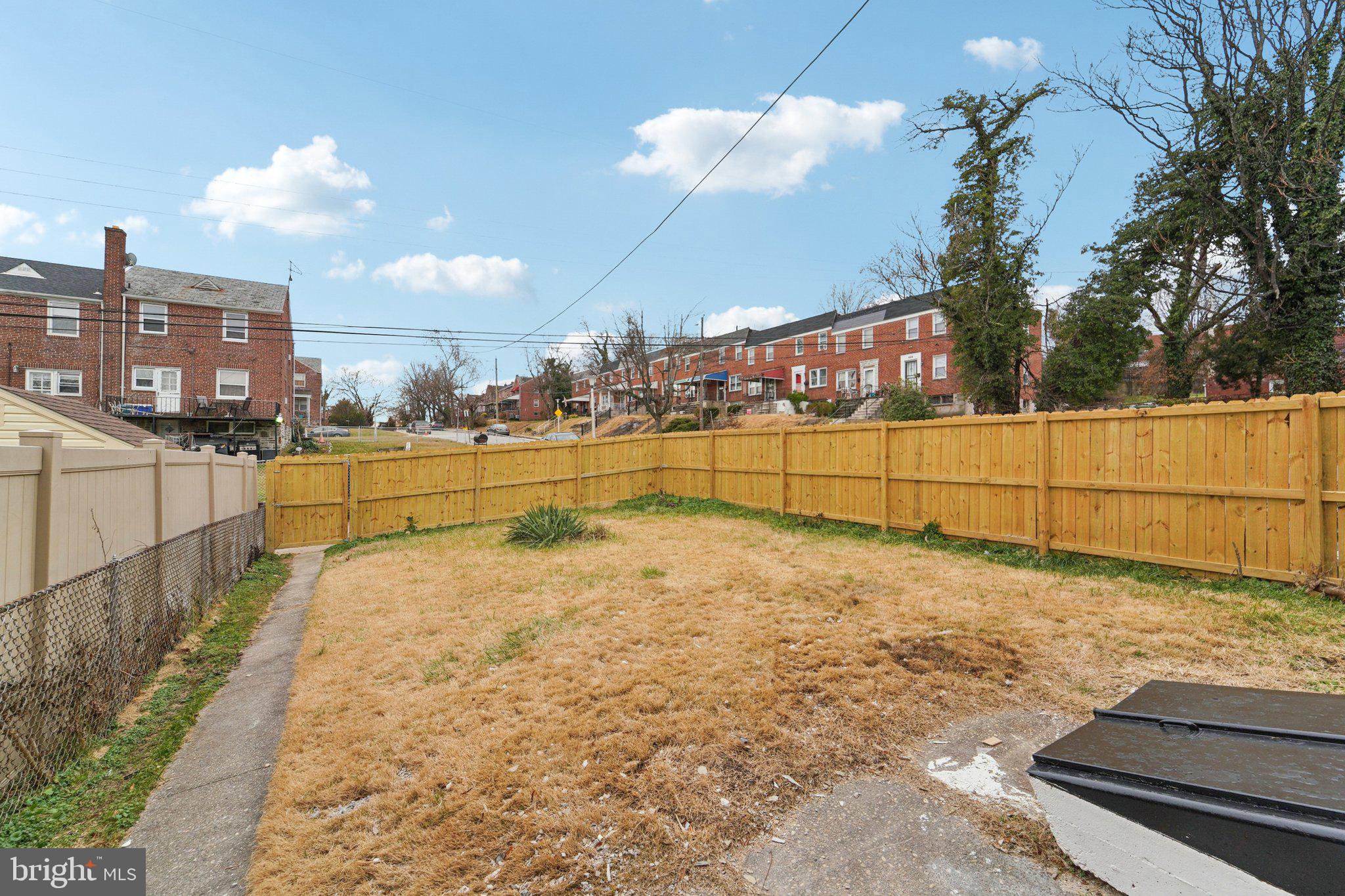 NORTHWOOD - Residential