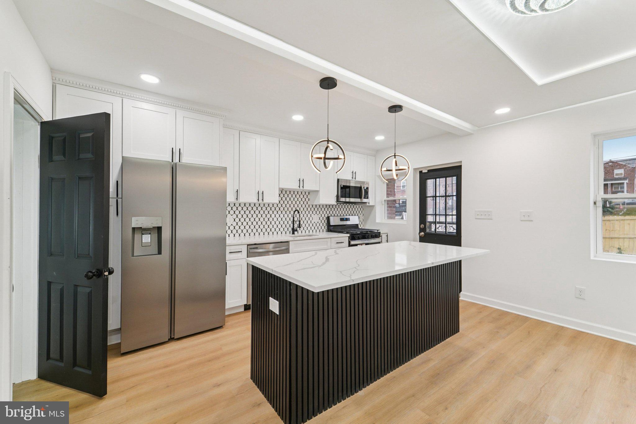 NORTHWOOD - Residential