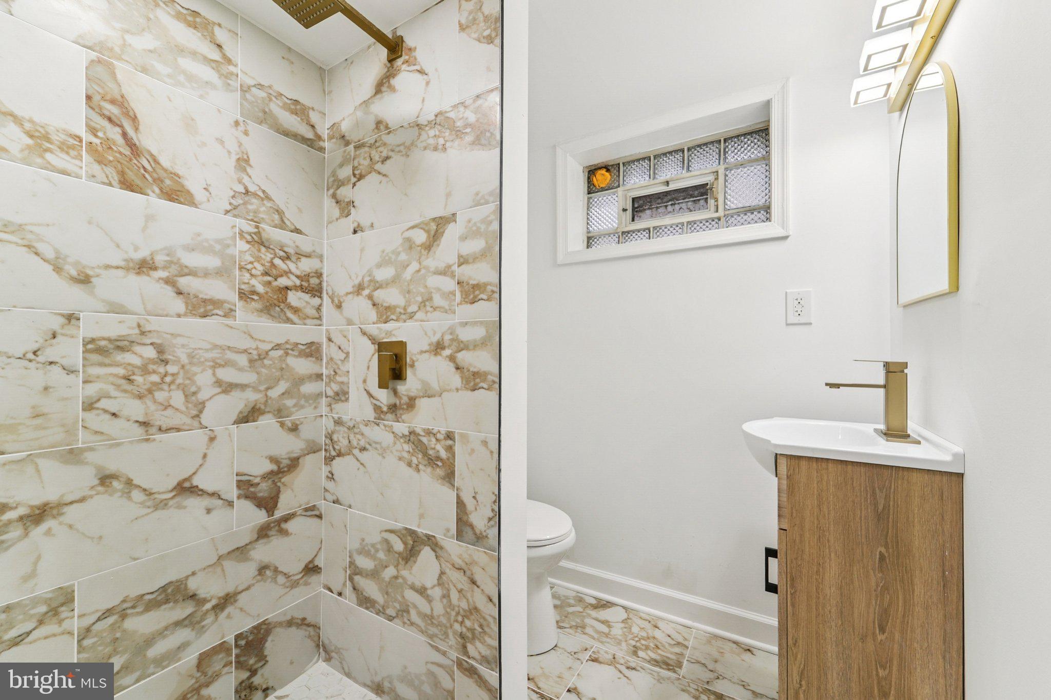 NORTHWOOD - Residential