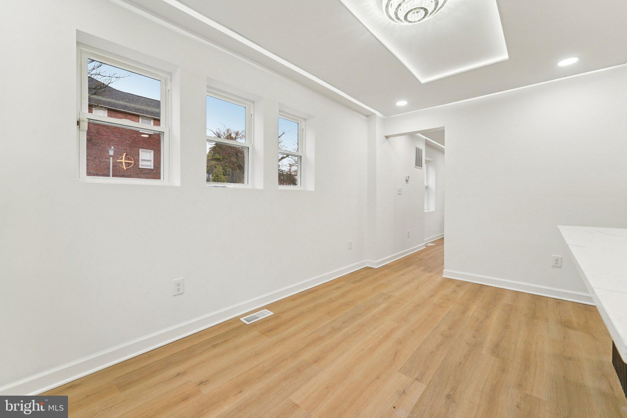 NORTHWOOD - Residential