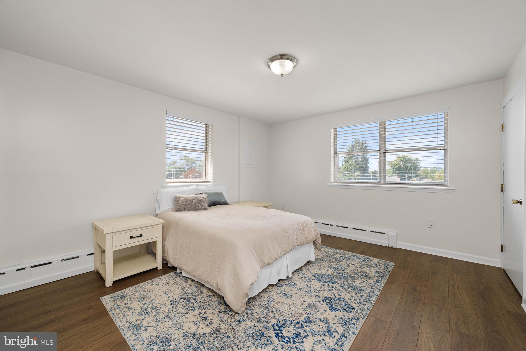 ROXBOROUGH - Residential