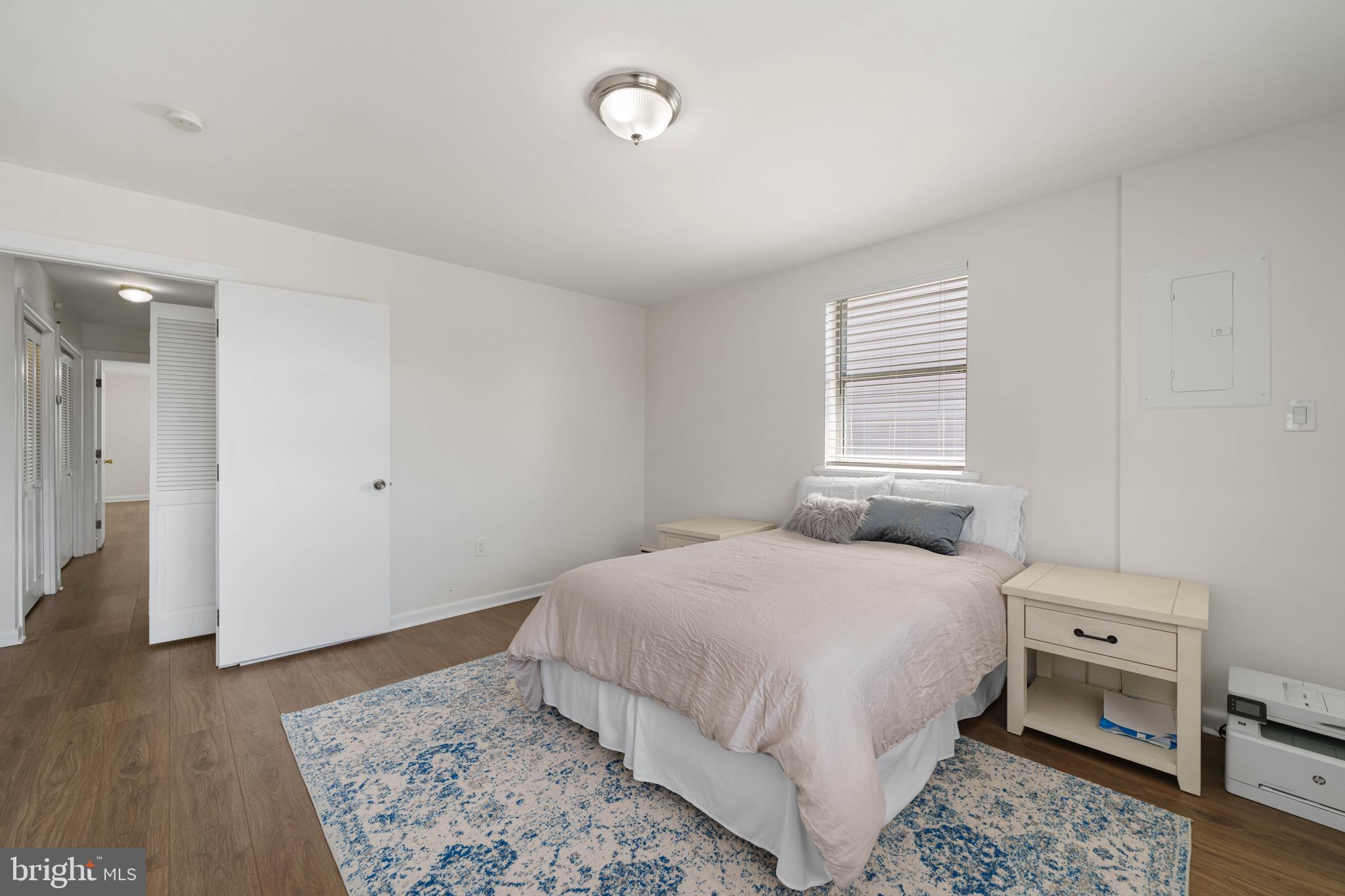 ROXBOROUGH - Residential