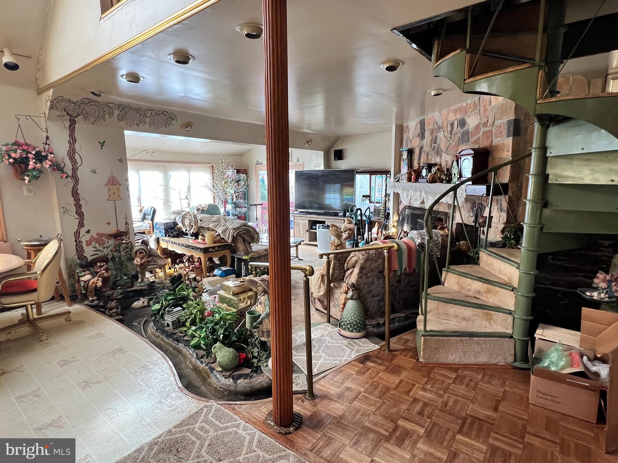 LANSDALE - Residential