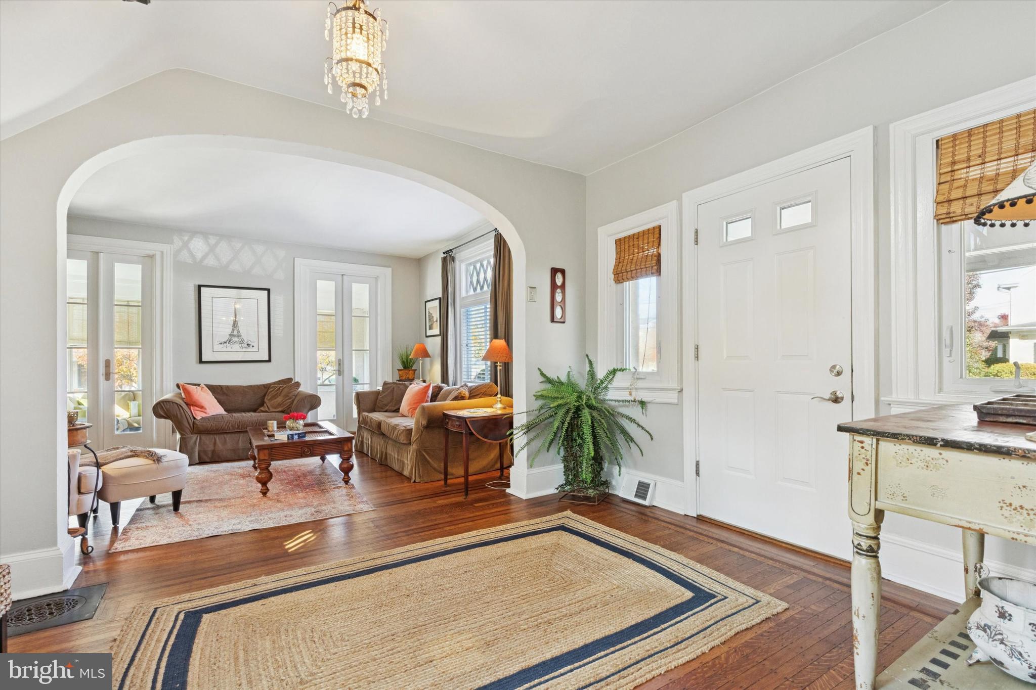 GLENSIDE - Residential