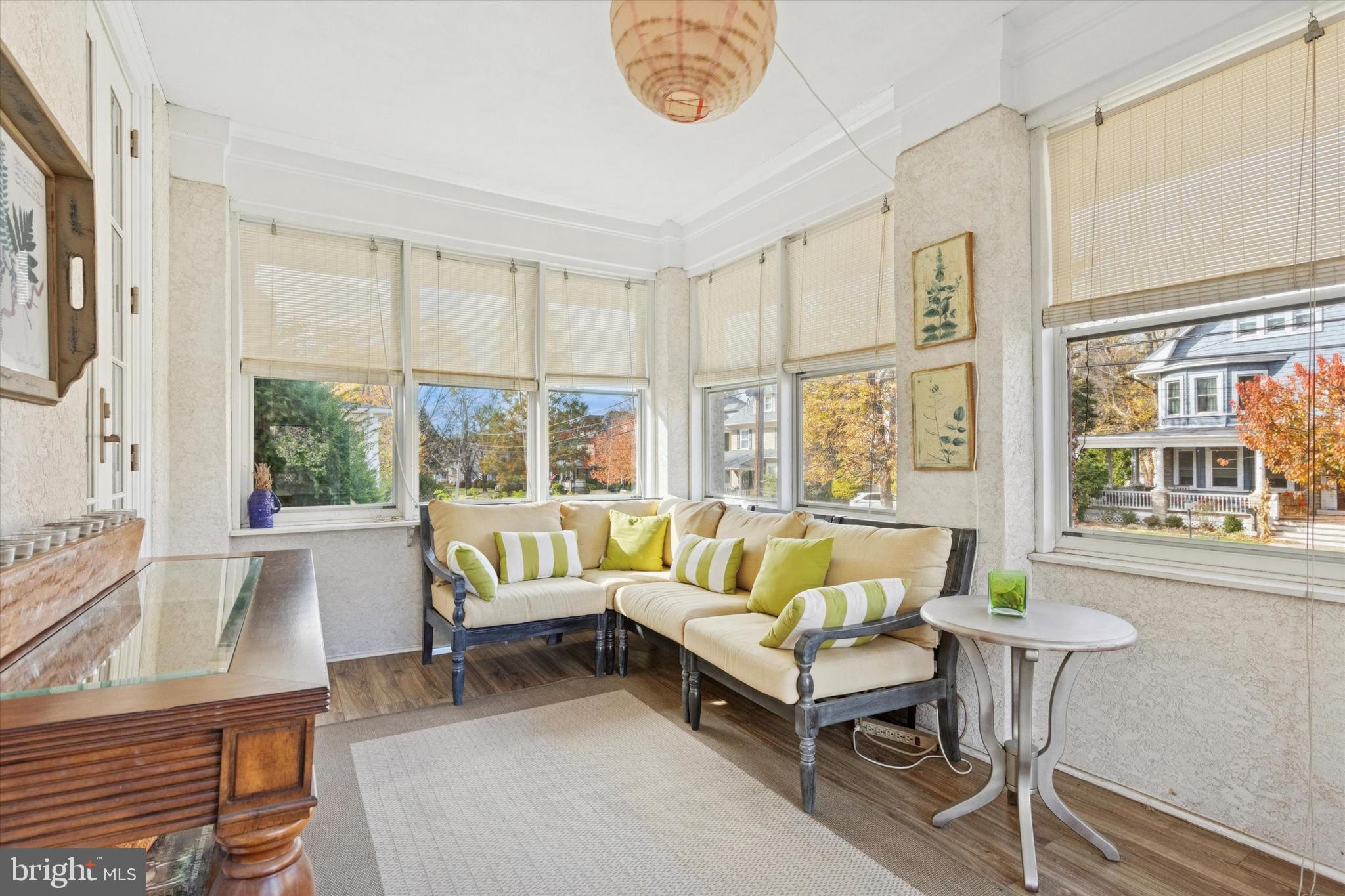 GLENSIDE - Residential