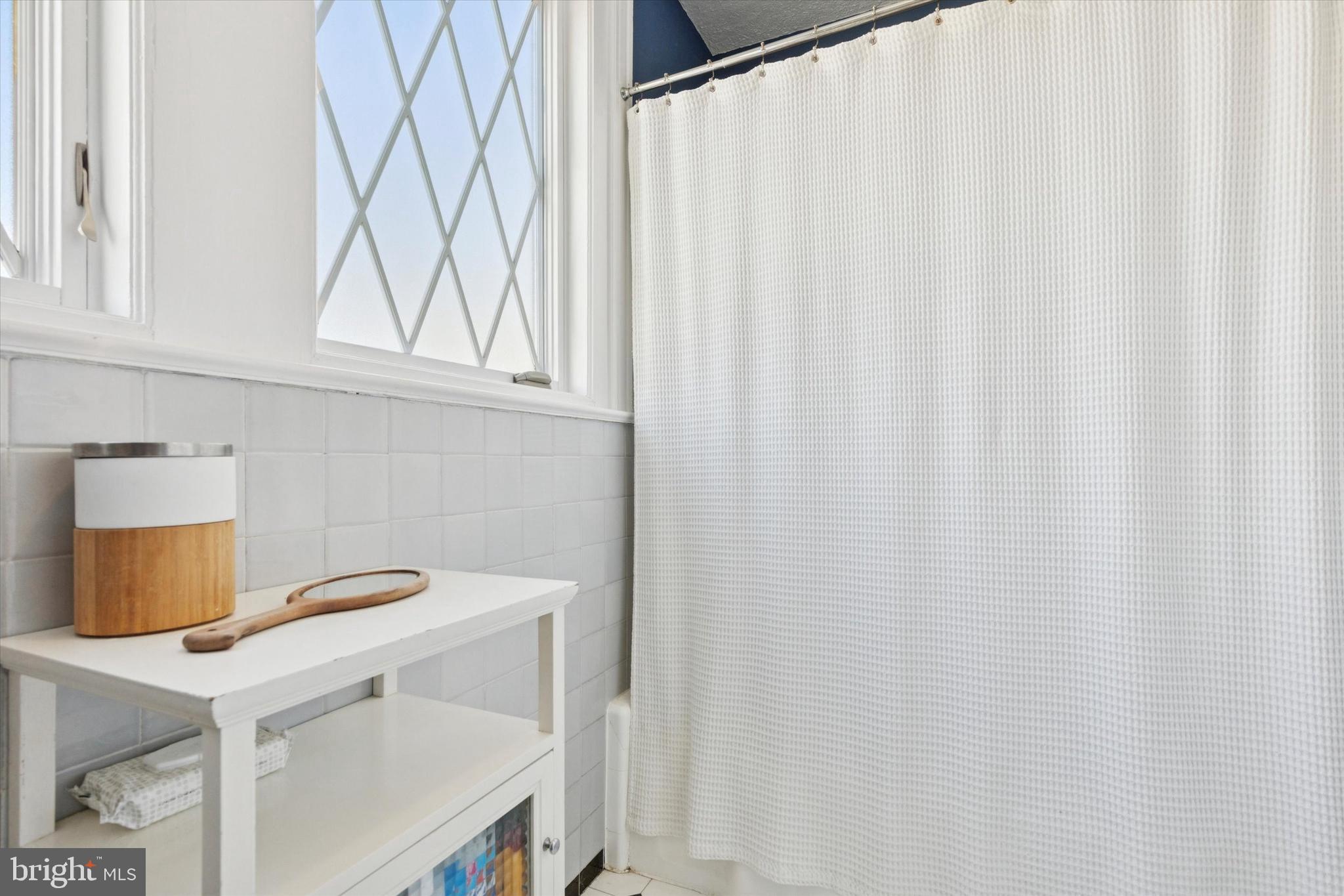 GLENSIDE - Residential