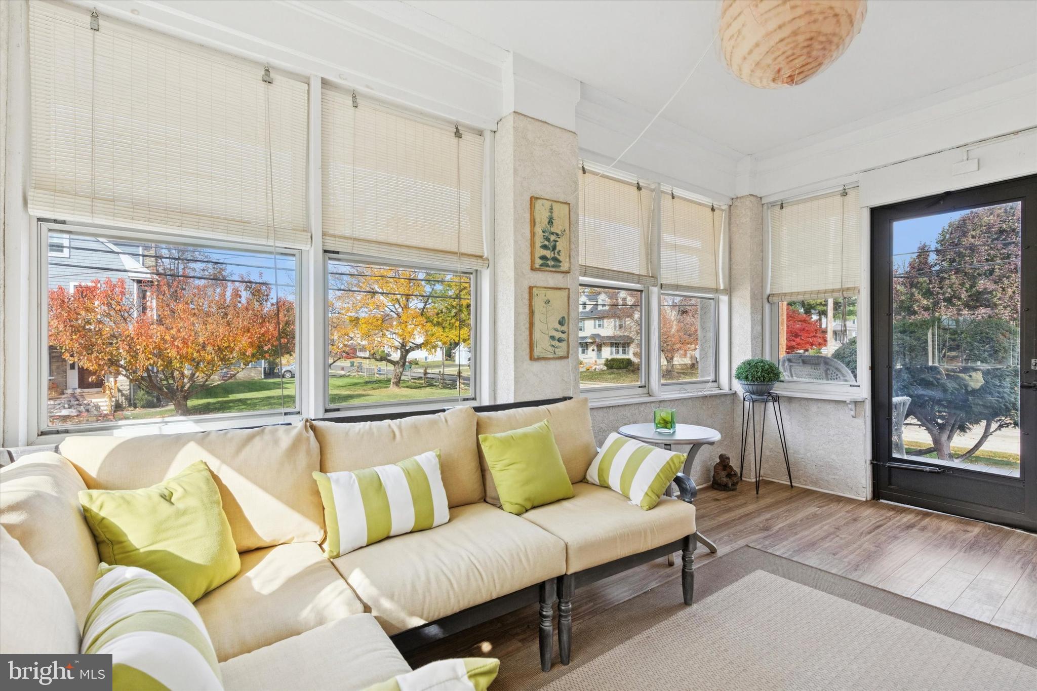 GLENSIDE - Residential