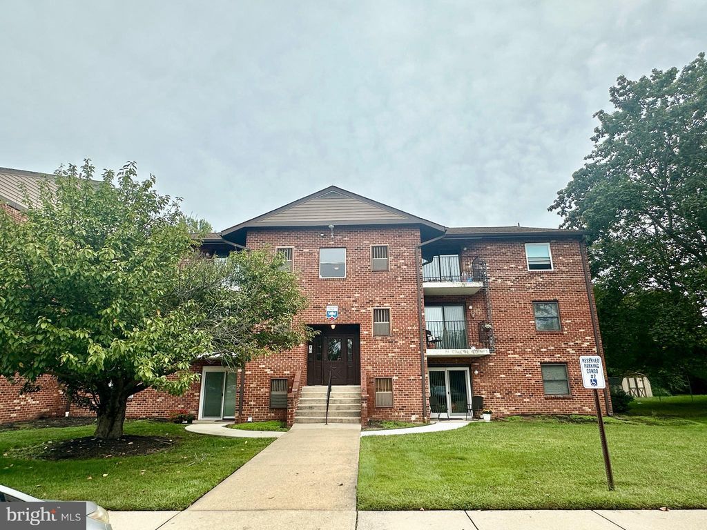Photo of 9 Harlech Hall, DOVER, DE 19904 (MLS # DEKT2041462)