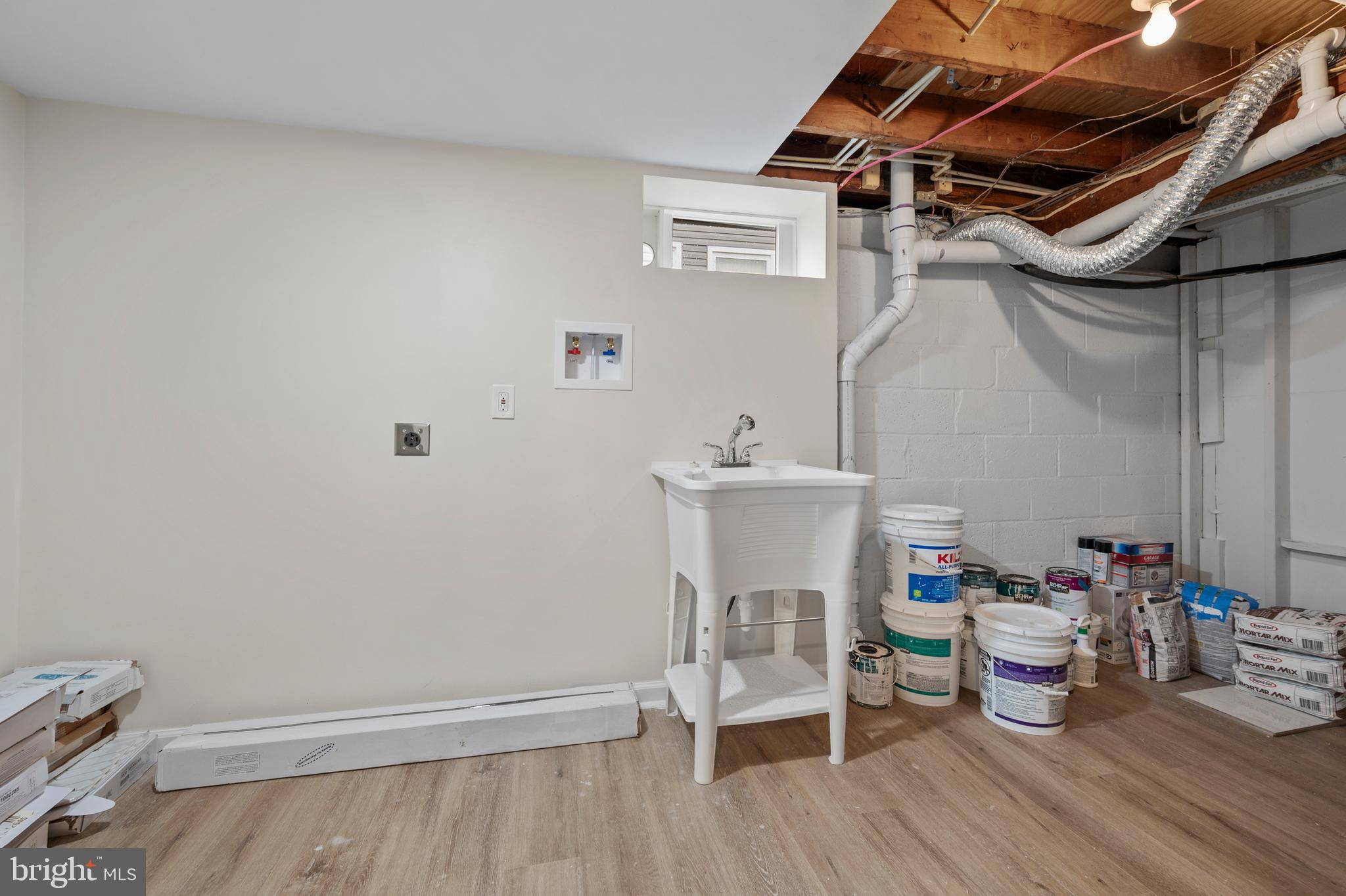 WINDSOR - Residential