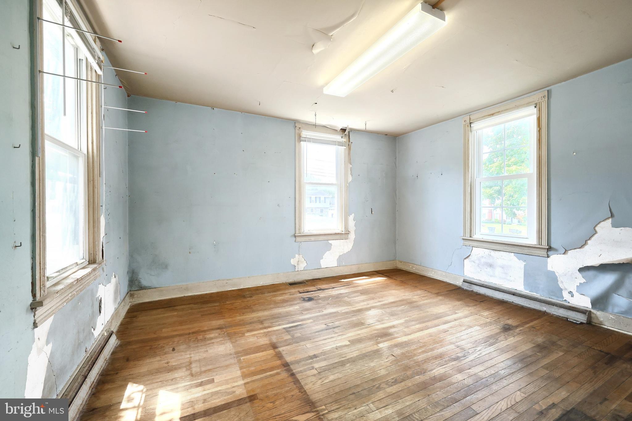 NEW OXFORD AREA - Residential