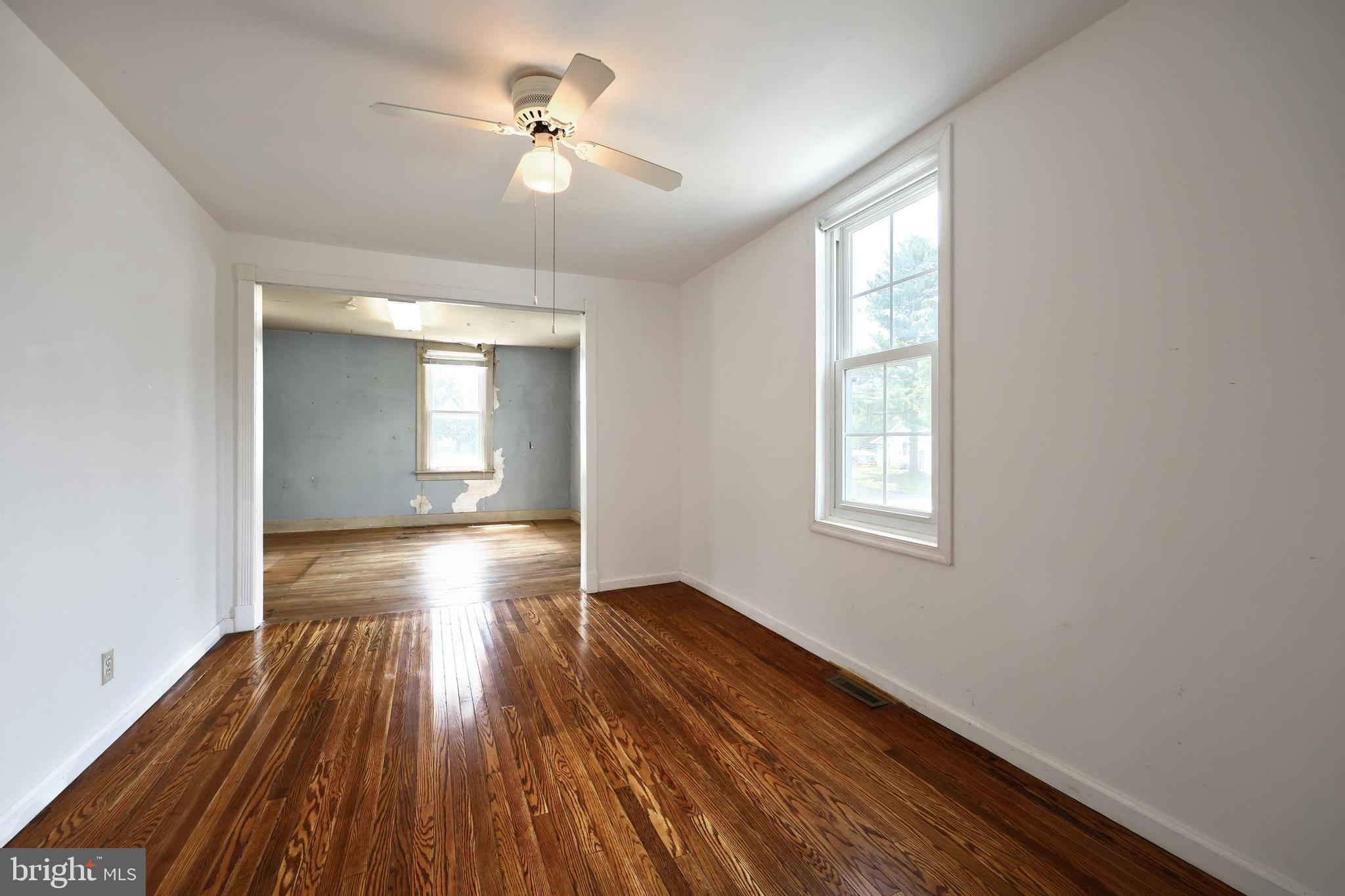 NEW OXFORD AREA - Residential