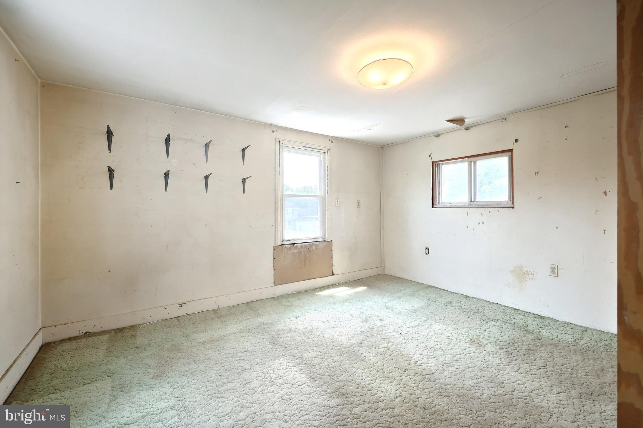 NEW OXFORD AREA - Residential