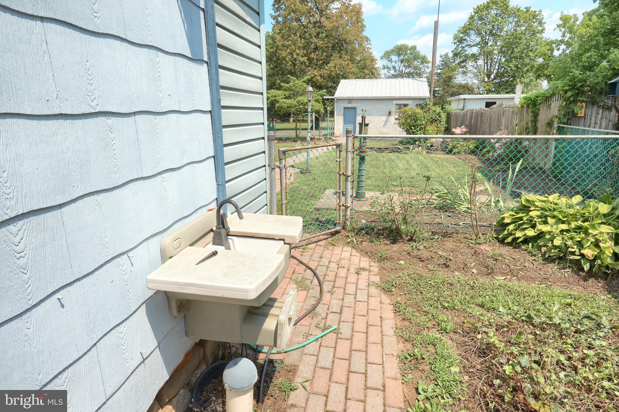 NEW OXFORD AREA - Residential