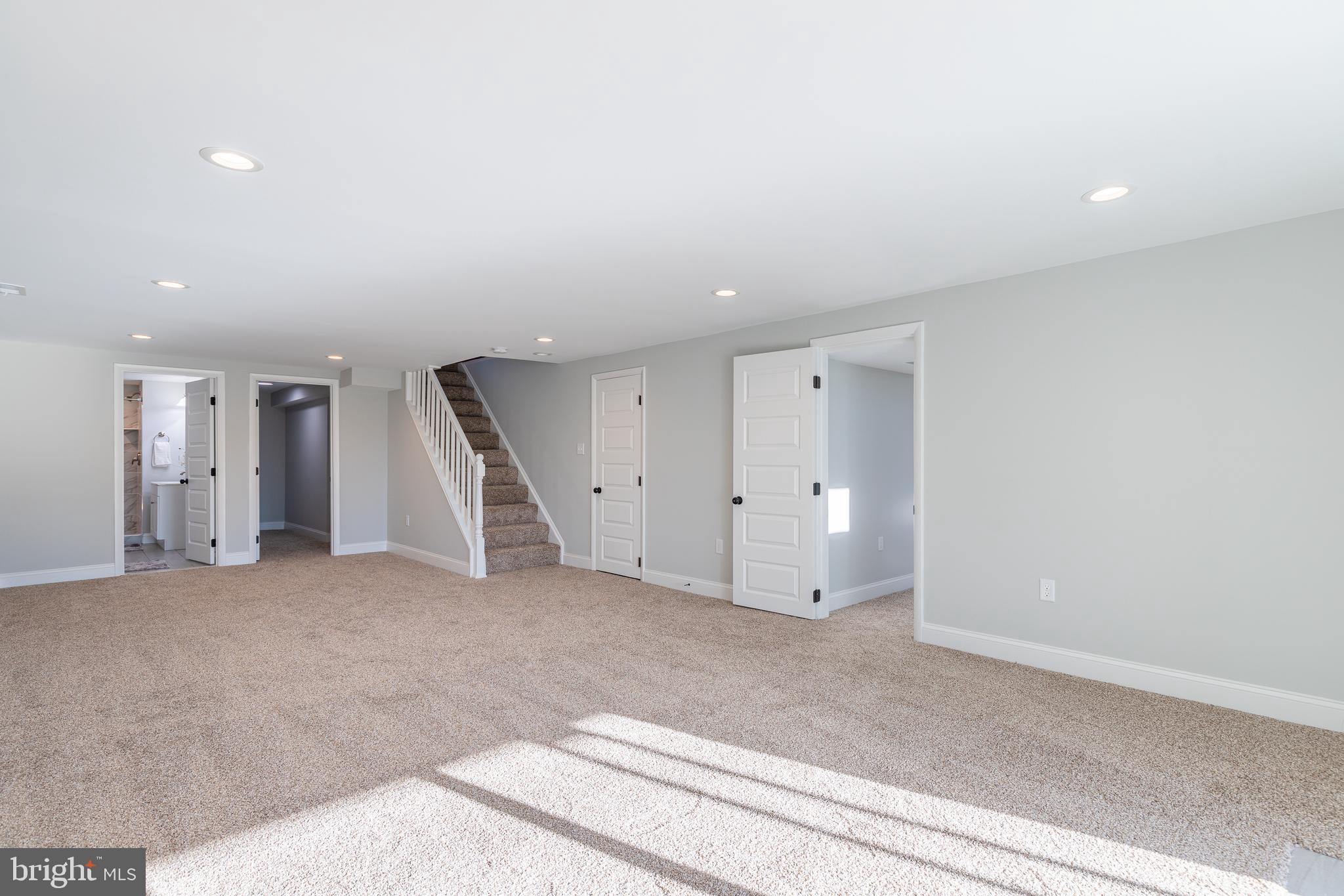 KIMBERLY FARMS - Residential