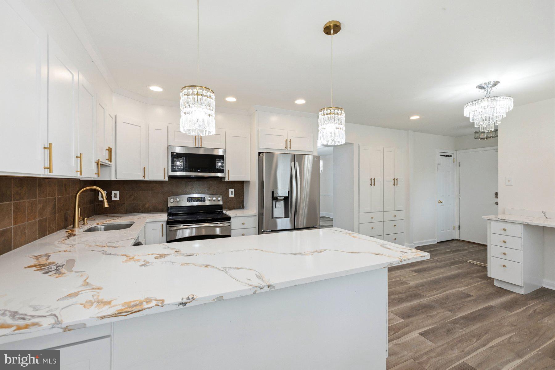 VILLAGE OF KINGS CONTRIVANCE - Residential