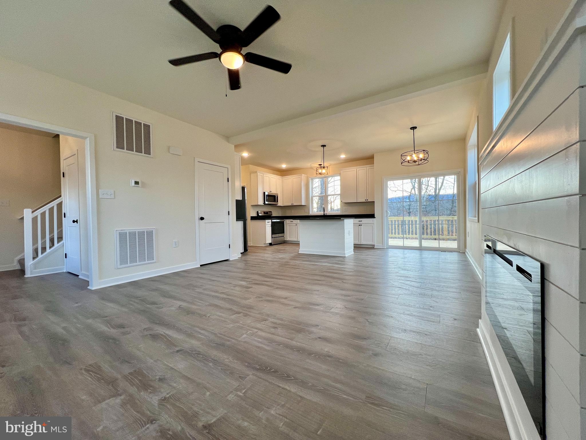 THE WOODS - Residential