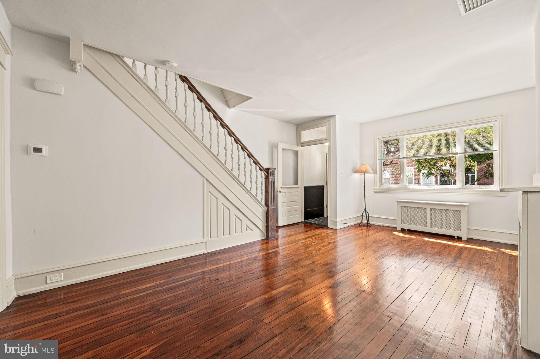 833 MORRIS STREET