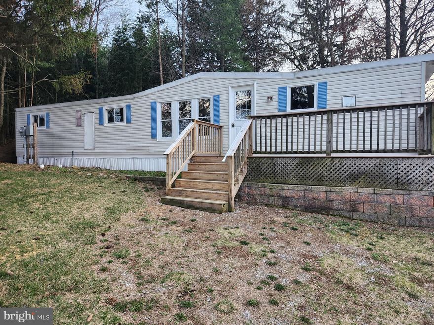 Lovely Home Available
All One Level
2 Bedrooms
1 Bath
Off Street Parking / Private Driveway
Beautiful New Flooring
Nice Front and Back Porches
Beautiful View
Spacious Rooms
Oil Forced Air Heat
Great Yard
Shed Included
NO PETS!
$1,200 A Month