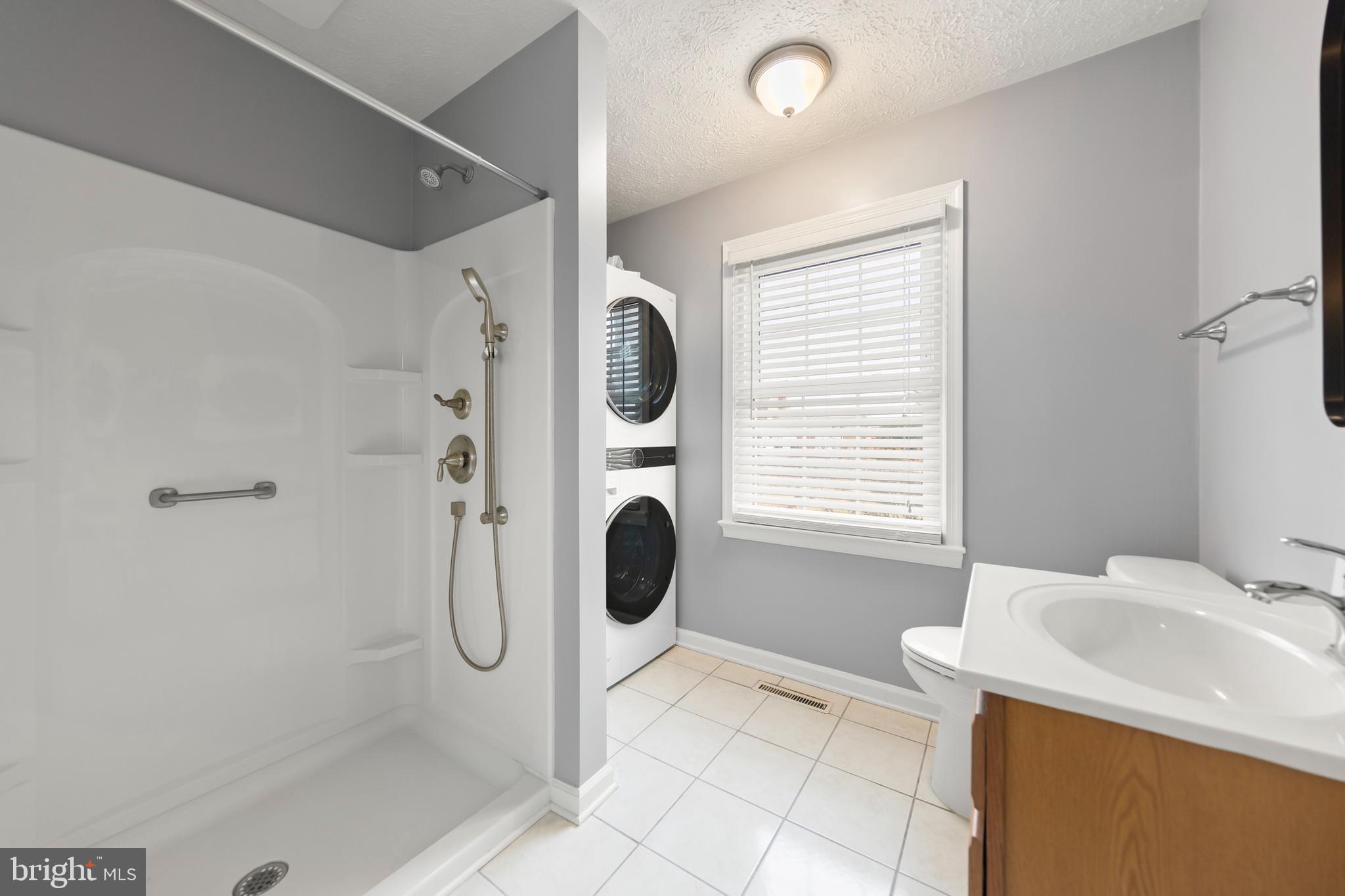 FREDERICKTOWNE - Residential Lease