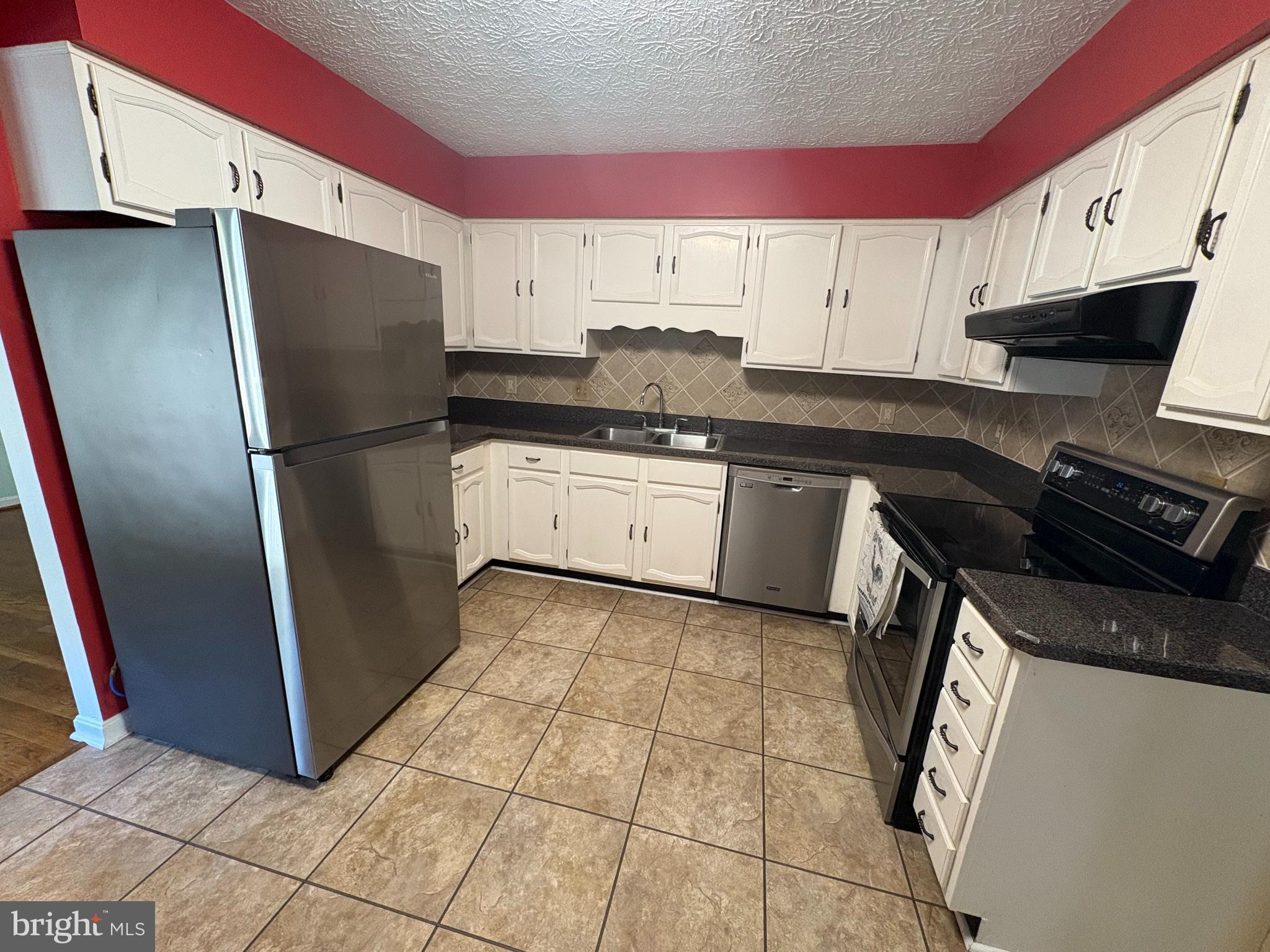 FREDERICKTOWNE - Residential Lease